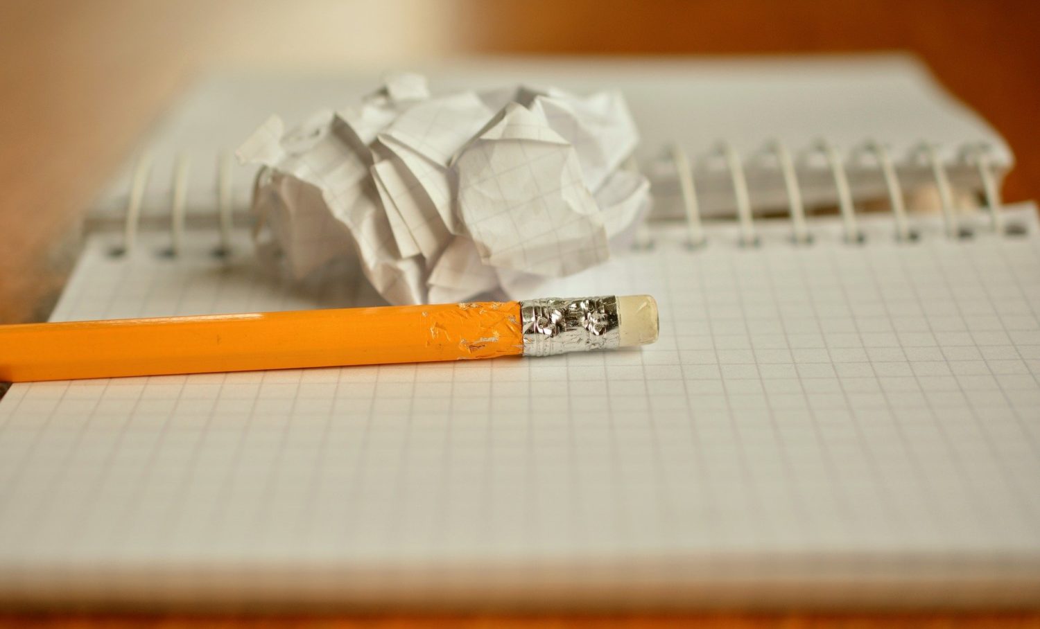 Papier und Stift, mehr braucht man für das Corona-Update des Spieleklassikers "Galgenmännchen" nicht. Foto: Pixabay