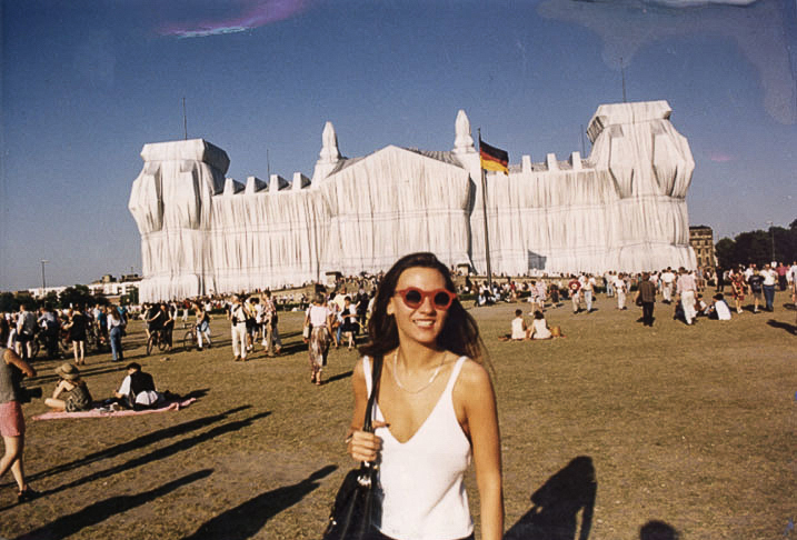 Das Künstlerpaar Christo und Jeanne-Claude verhüllte 1995 den Reichstag in Berlin.