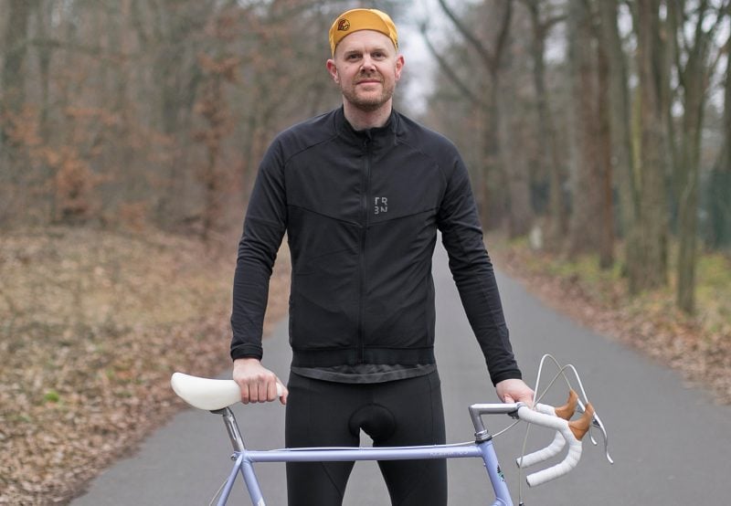 Der in Berlin lebende Autor Jochen Overbeck testete sein neues Rennrad auf dem Kronprinzessinnenweg. Foto: Patricia Schichl