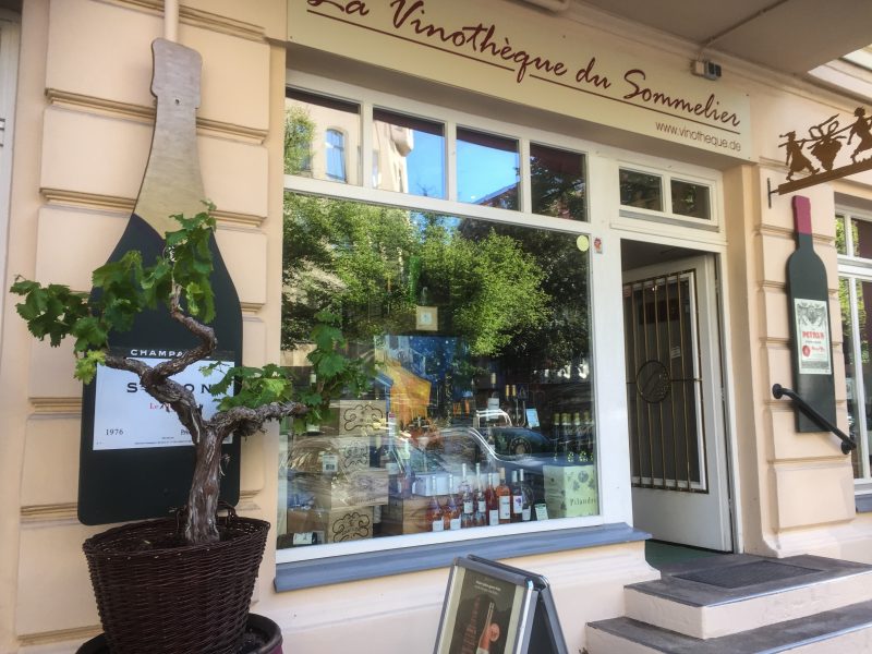 Ein Weinladen in Berlin, der sich auf französische Weine spezialisiert hat: La Vinothèque du Sommelier in Charlottenburg.