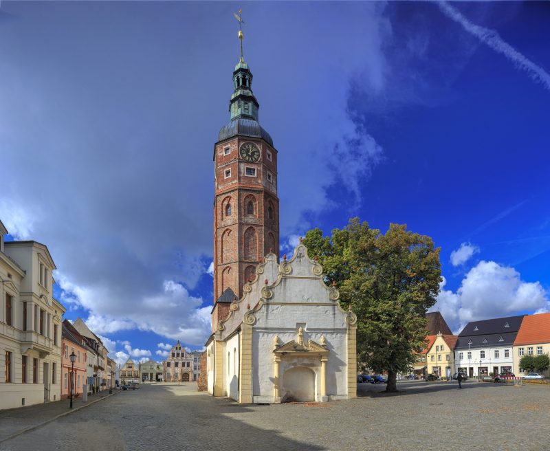 Der historische Stadtkern von Luckau, Standort des Cartoonmuseums.