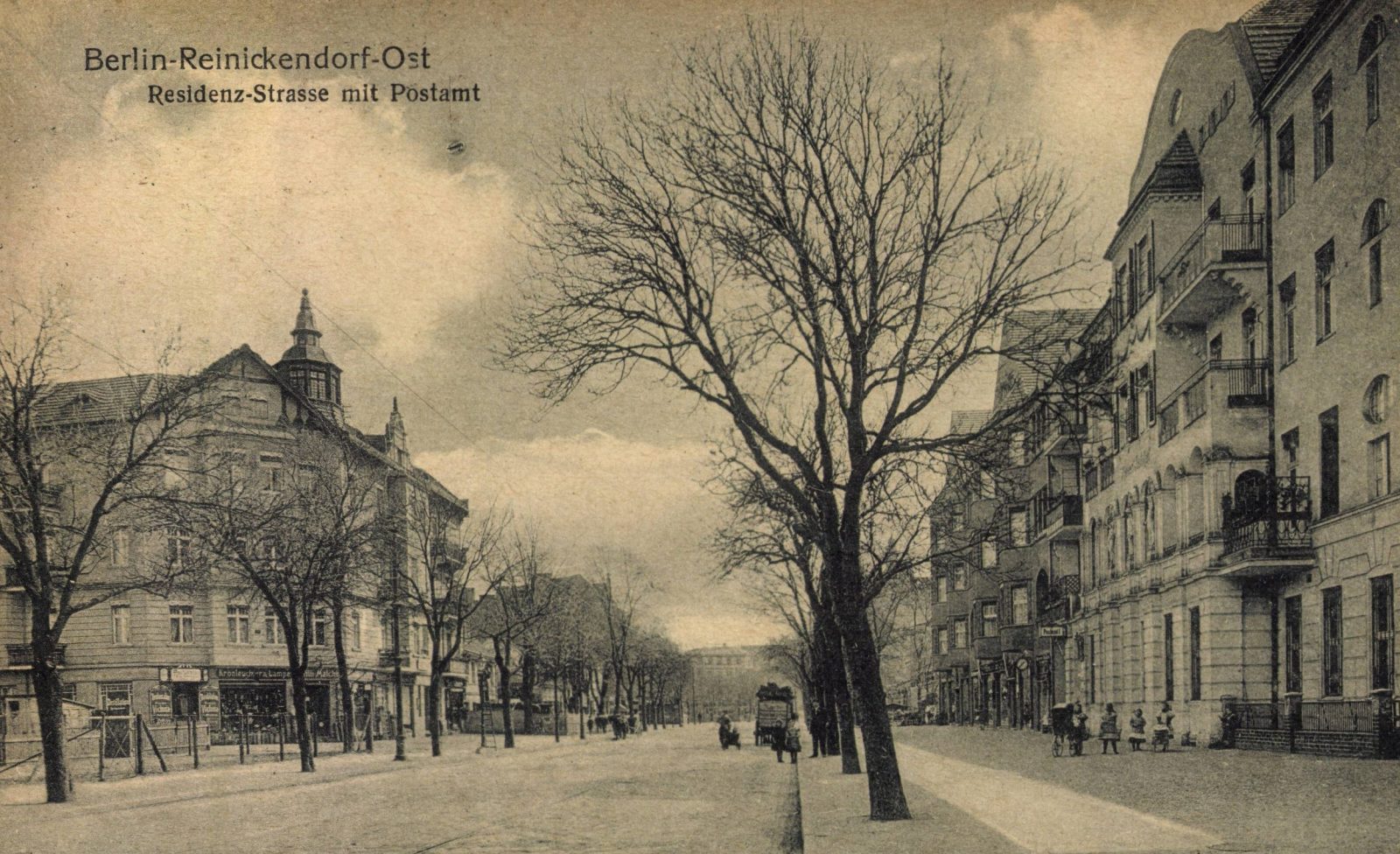 Berlin 1920: Reinickendorf, Residenzstraße mit Postamt.
