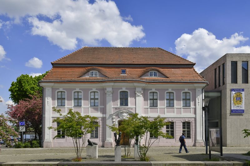 Das Bild zeigt die Außenansicht des Kleist Museums in Brandenburg.