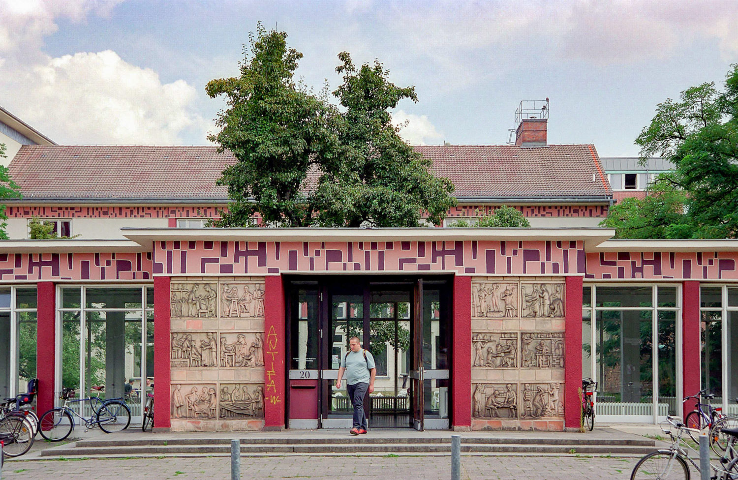 Heimstätte für Künstler*innen von morgen: die Kunsthochschule in Weißensee. Foto: Imago/Lem