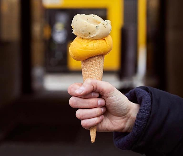 Dana Canal ist bekannt für ihre Eclairs – doch auch ihr Eis gehört zum besten in ganz Berlin.