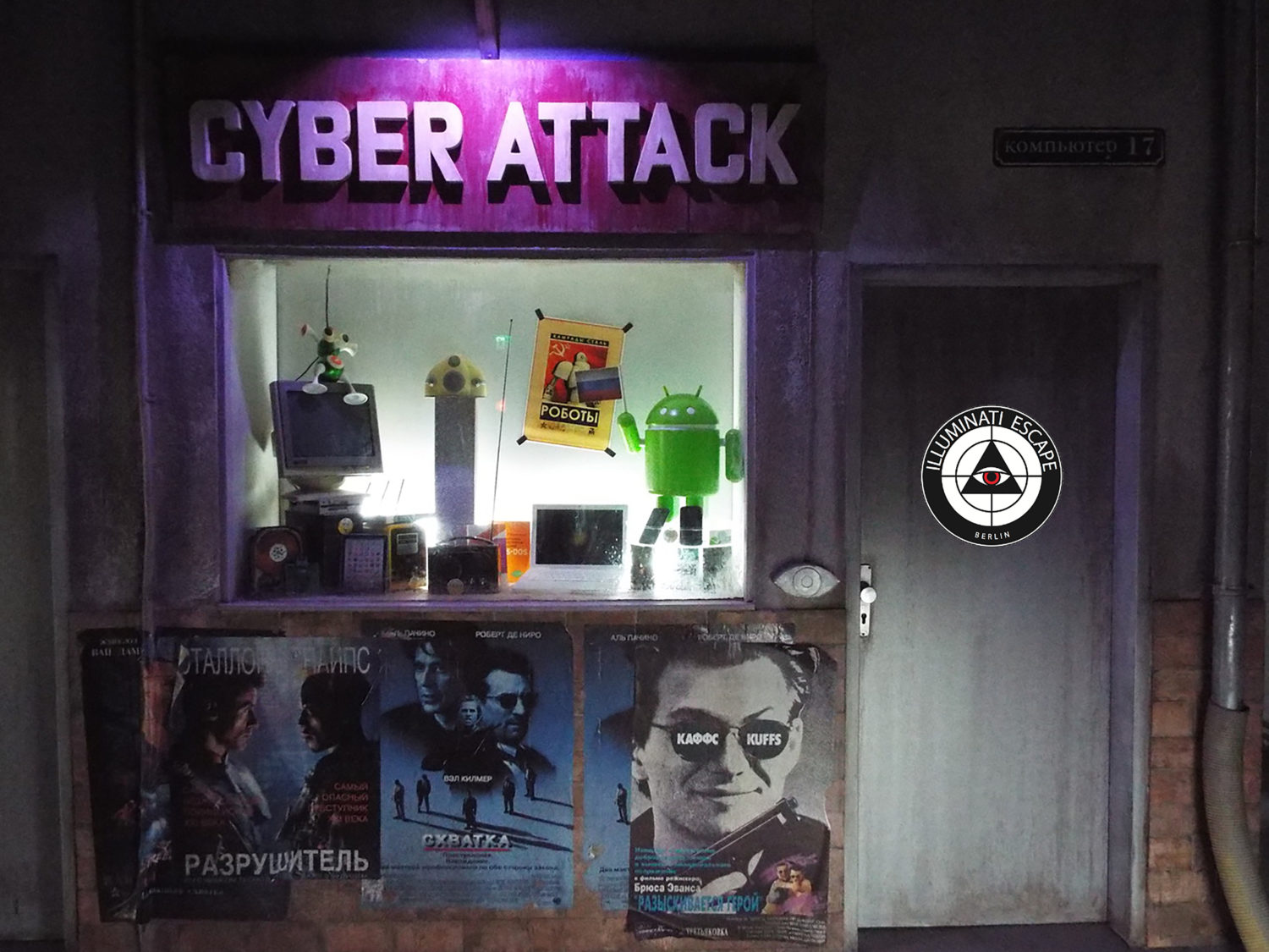 So sieht es im Escape Room "Cyber Attack" bei Illuminati Escape aus. Escape Rooms und Escape Games in Berlin