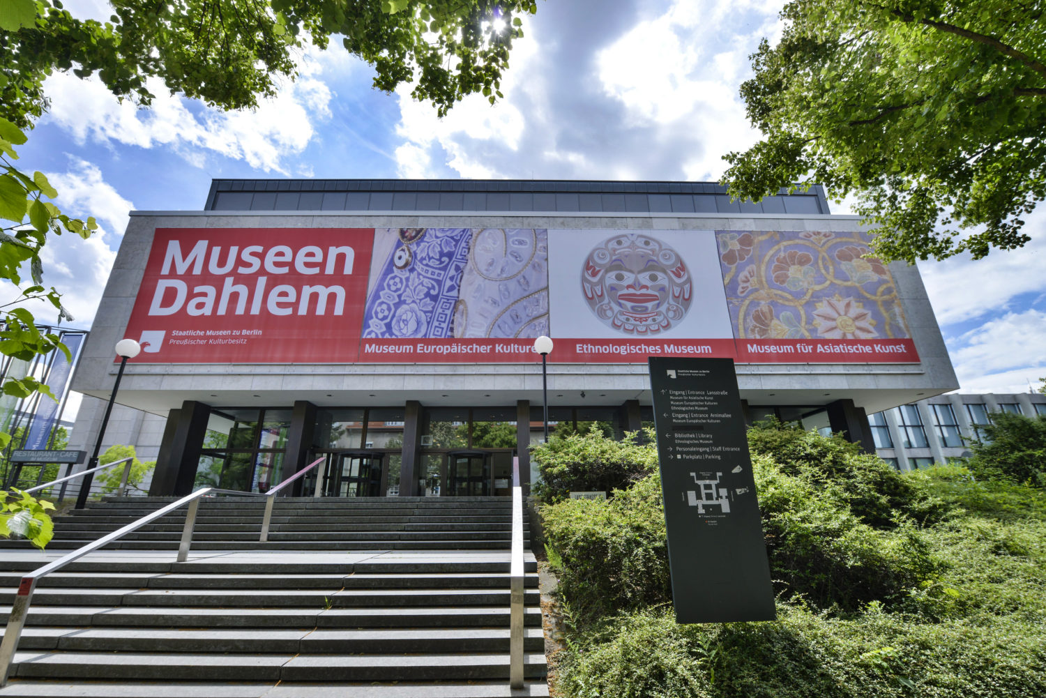 Dahlem Tipps: Das Museum Europäischer Kulturen in Berlin-Dahlem zeigt wechselnde, spannende Ausstellungen. 