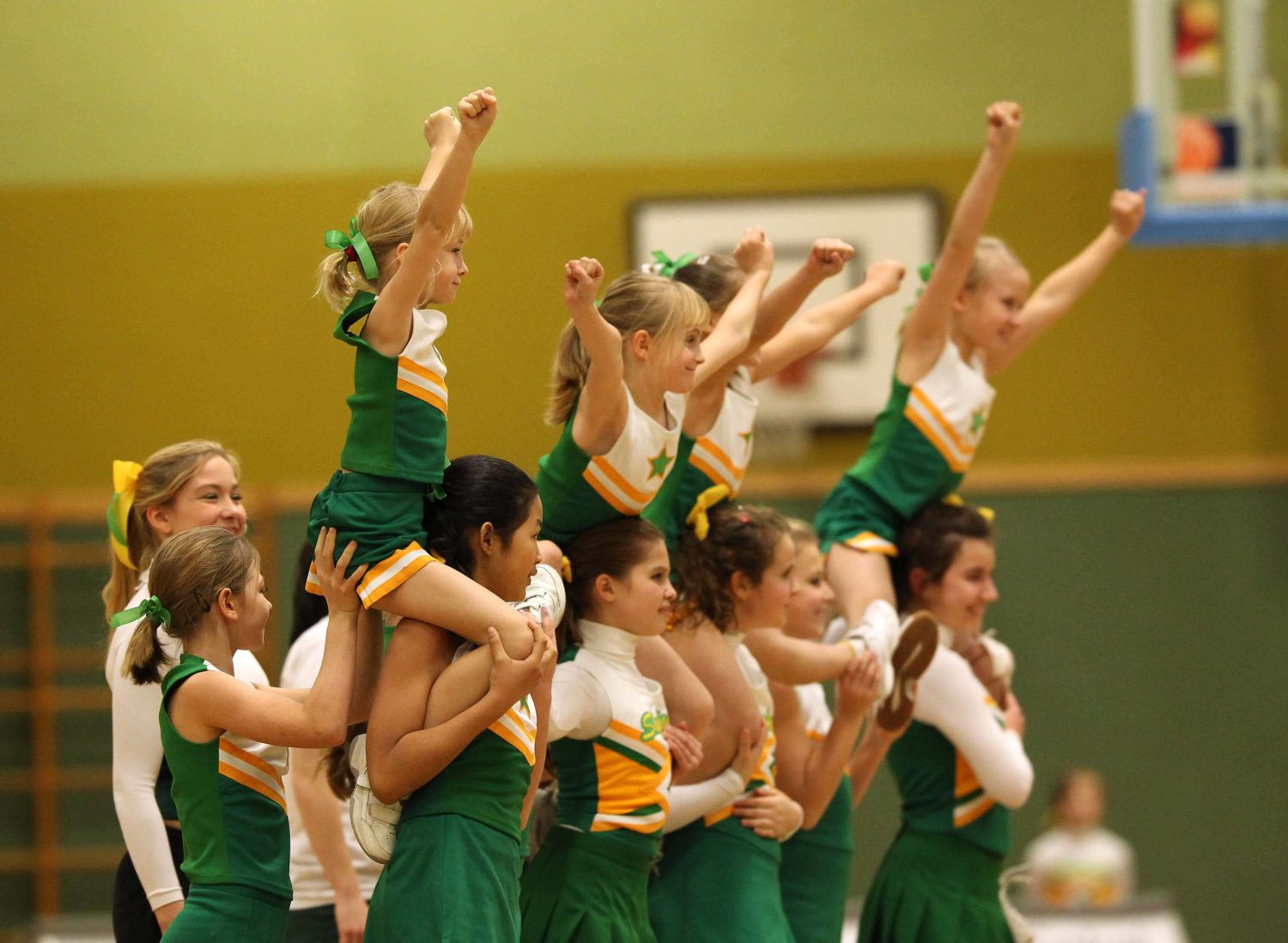 Sport Kinder Berlin Durch Cheerleading und American Football werden die Kleinsten zu echten Team-Playern.