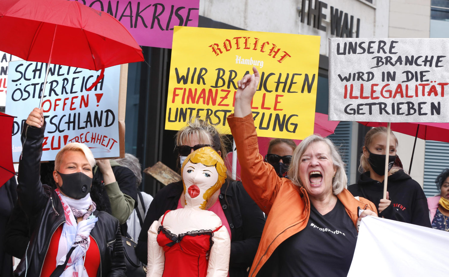 Prostitution und Corona: Protestaktion des Berufsverbands Sexarbeit gegen die Corona-Auflagen in Berlin im Juli. Foto: Imago Images/Eckel