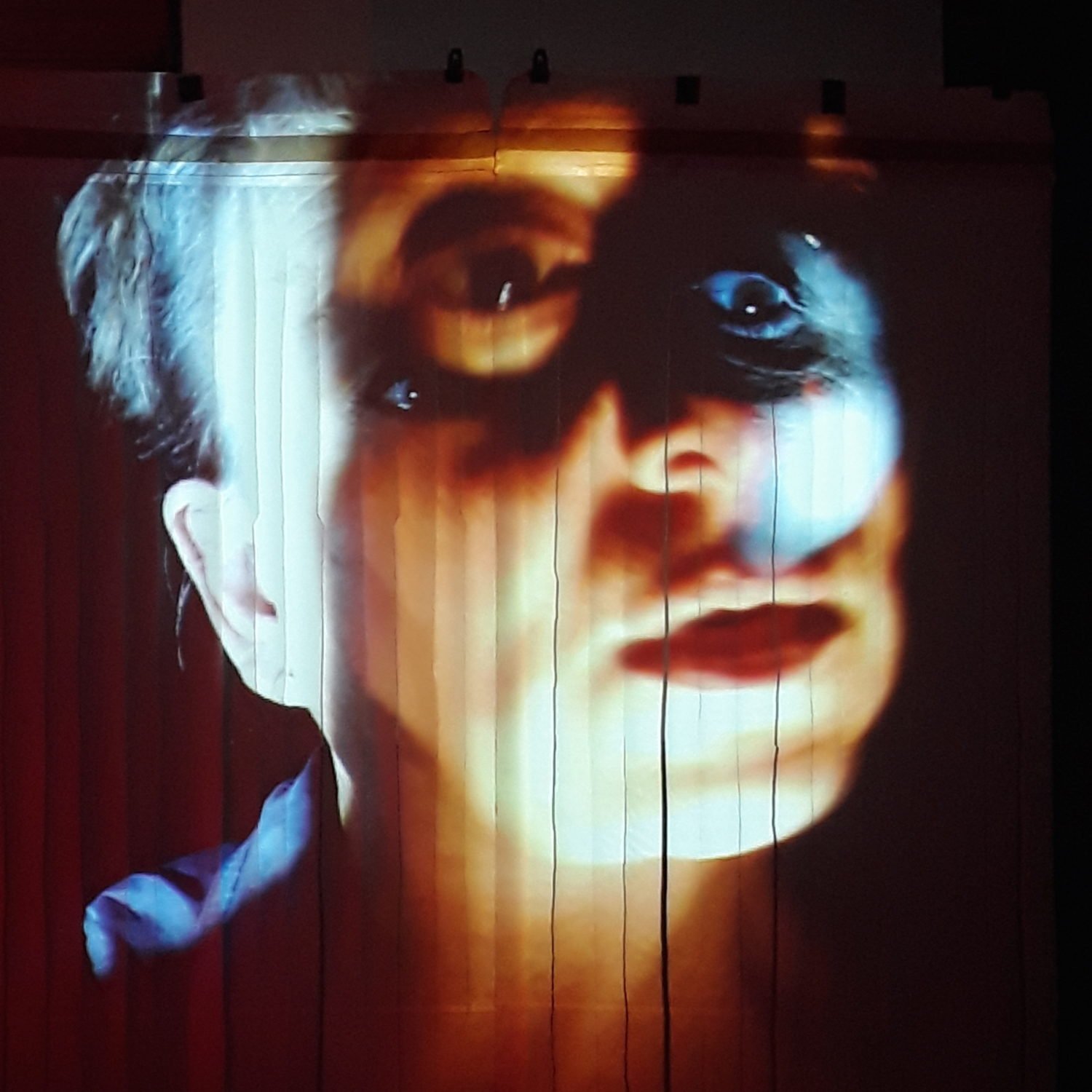 She She Pop zeigen im September in Berlin im Theater HAU ihre Sicht auf "Hexploitation". Foto: She She Pop