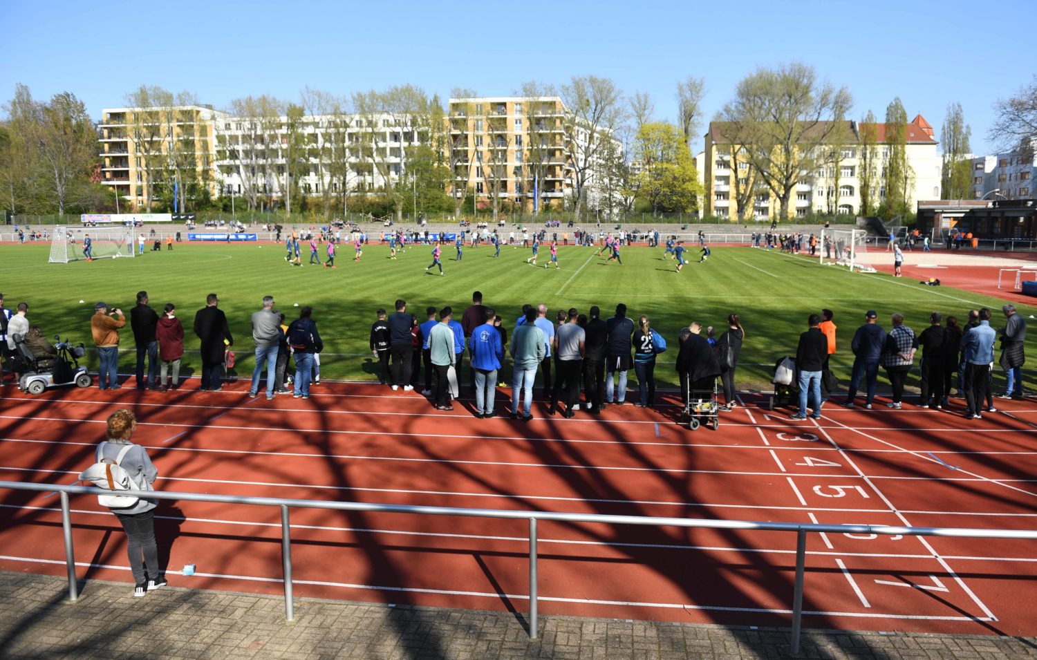 Kieztraining mit Hertha BSC 2019 im Willy-Kressmann-Stadion (bis 2010: Katzbachstadion). Türkiyemspor hat hier den Heimvorteil. Foto: Imago Images/Matthias Koch