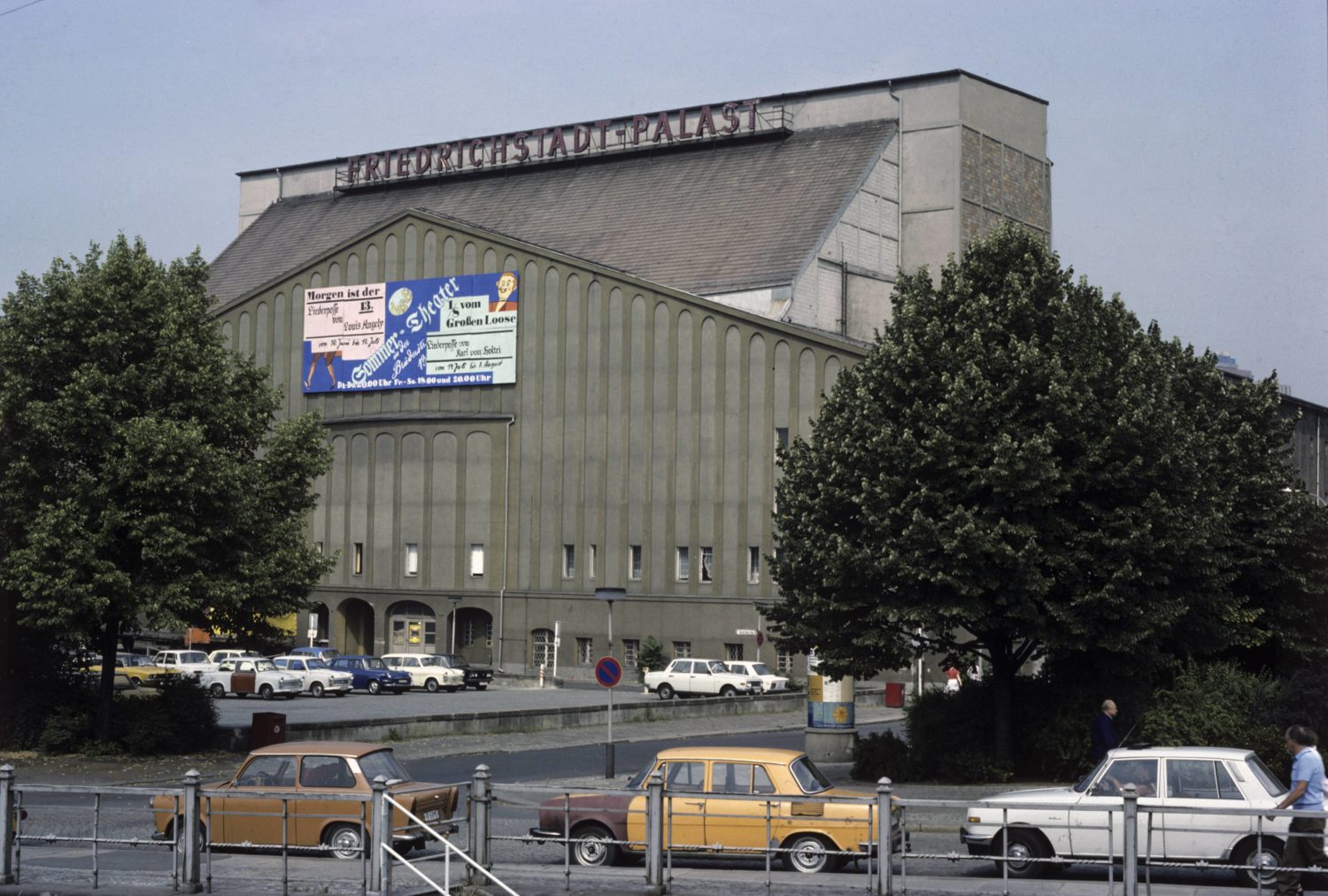 Berlin Abgerissen - Der Friedrichstadt-Palast, Anfang der 1980er-Jahre. Foto: Imago/Jürgen Ritter