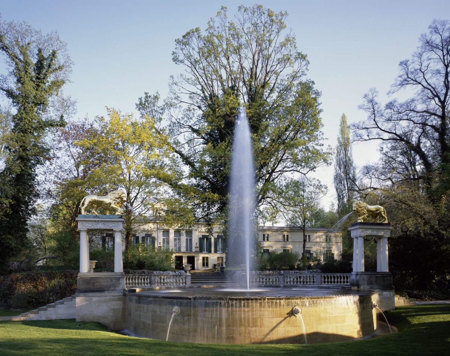 Parks in Berlin Das Schloss und der Schlosspark Glienicke gehören zurecht zum UNESCO-Weltkulturerbe.