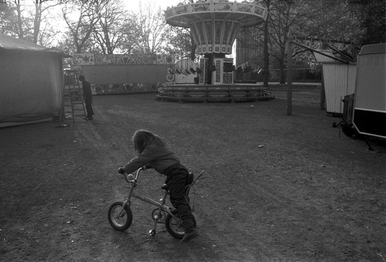 Einsamkeit in Berlin - Heinepark am Weinbergsweg, 1987. Foto: Imago/Rolf Zöllner