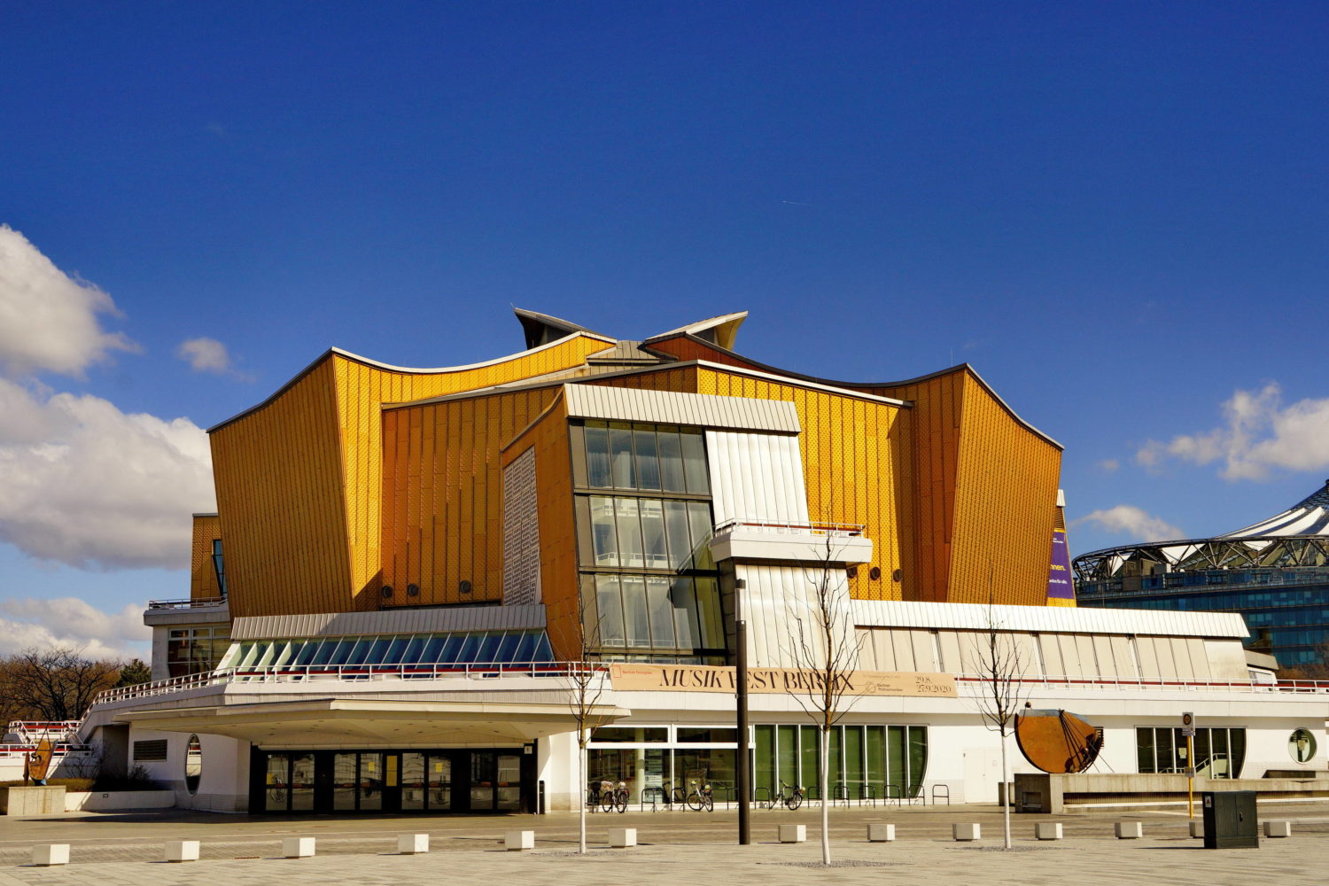 Die Philharmonie ist ein Meisterwerk der Architektur in West-Berlin. Foto: Imago Images/POP-EYE