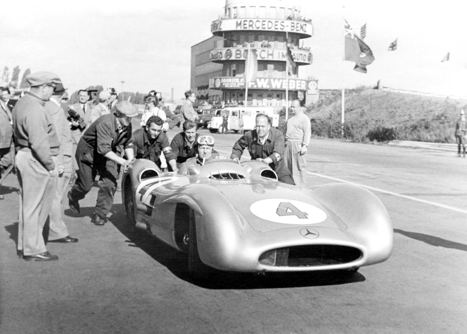 Berlin 1950er: Mercedes W196 beim AVUS-Rennen, 1954. Foto: Imago/UIG