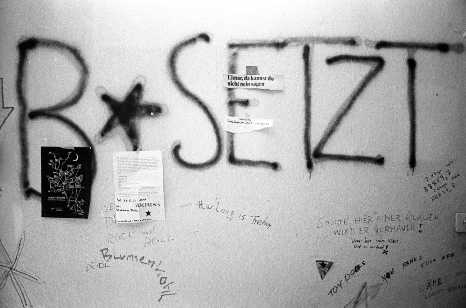 Der Roman "Aufprall" lässt die Hausbesetzer-Szene der 80er Jahre in West-Berlin wiederaufleben. Foto: Imago Images/Detlev Konnerth