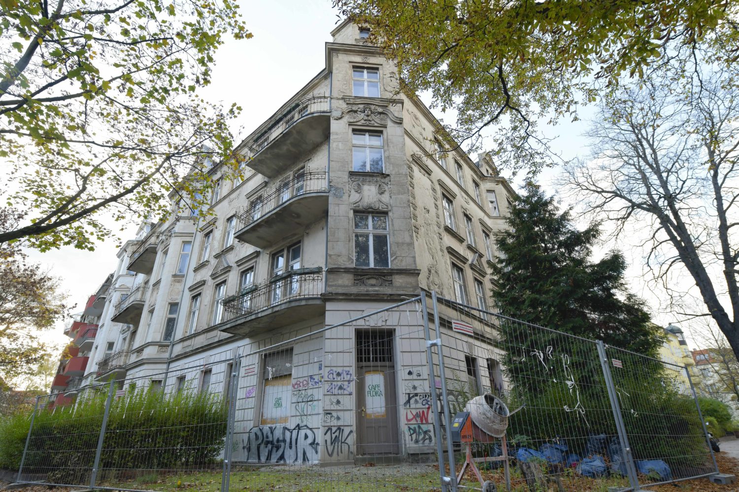 Leerstehende Häuser in Berlin: Geisterhaus in der Stubenrauchstraße, Oktober 2019. Foto: Imago/Joko