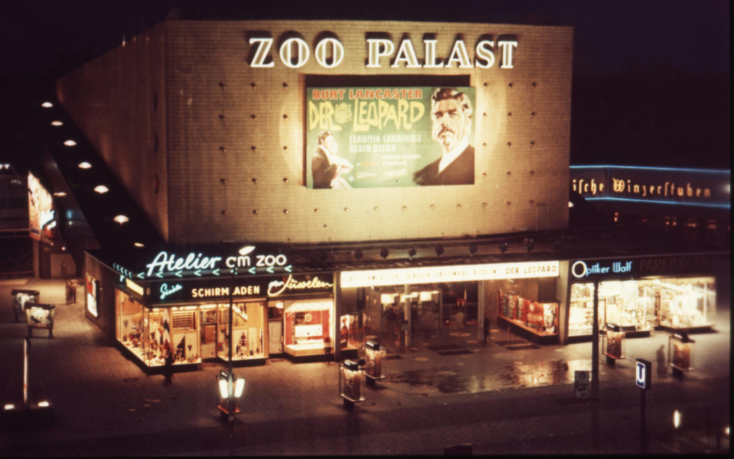 Leuchtreklamen Berlin: Zoo Palast, 1962. Foto: Imago/Serienlicht