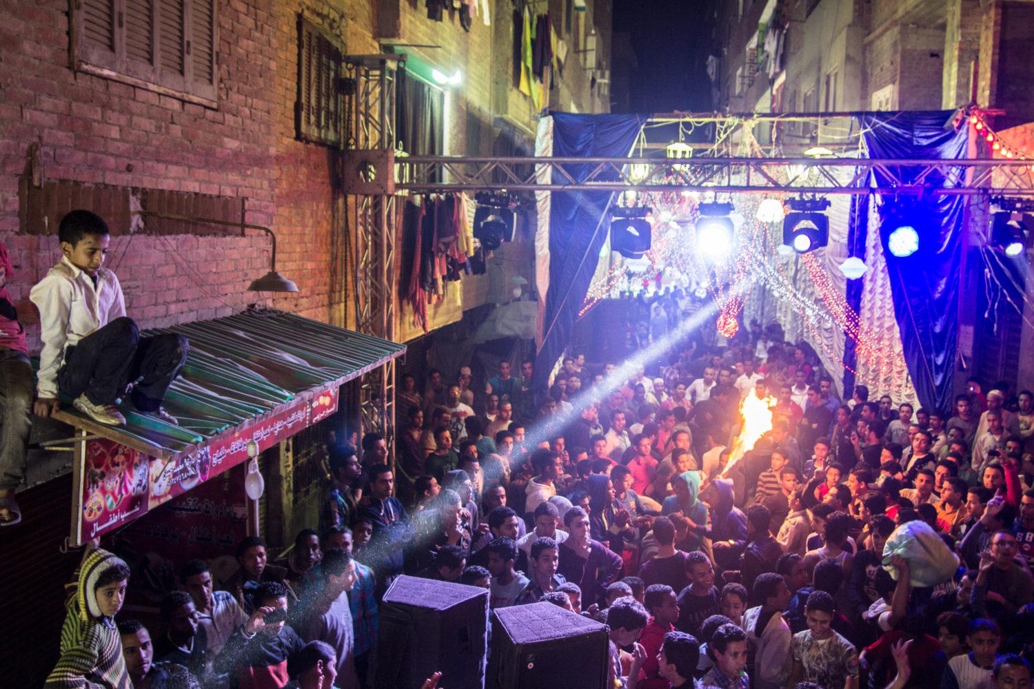 Mahragan-Party in Kairo, 2013. "Ten Cities" zeigt, wie in den großen Städten rund um die Welt gefeiert wurde. Foto: Mosa'ab Elshamy / @mosaabelshamy.