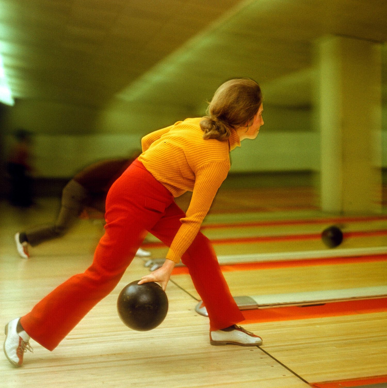 Betriebsfeier im Bowling Zentrum VE Gaststätten- und Hotelorganisation Berolina, 1974.  Foto: Imago/Werner Schulze