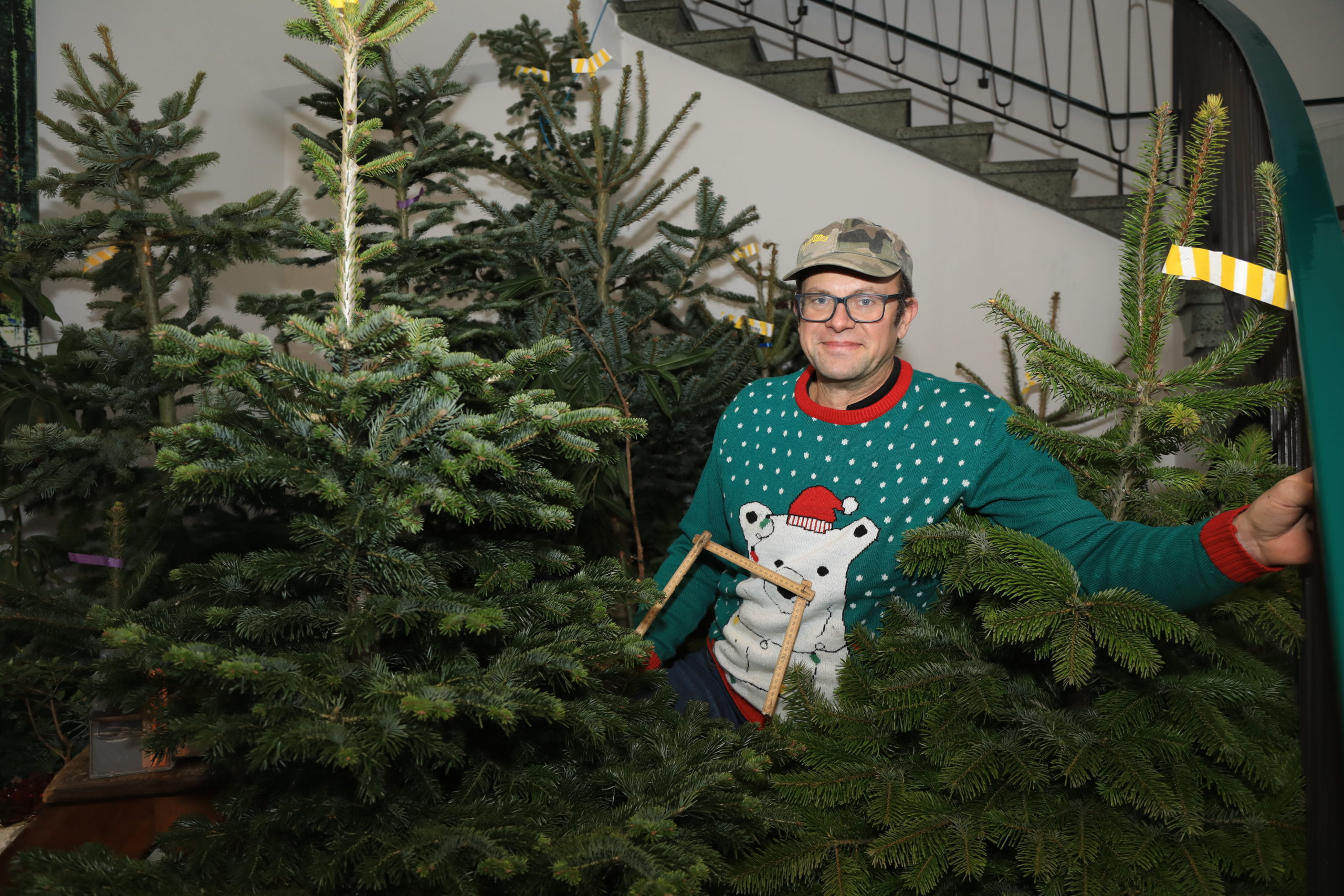 Andreas Frädrich ist Gründer und Inhaber des Weihnachtsurwalds, um das Fest nachhaltiger zu gestalten. Foto: Imago/Thilo Rückeis