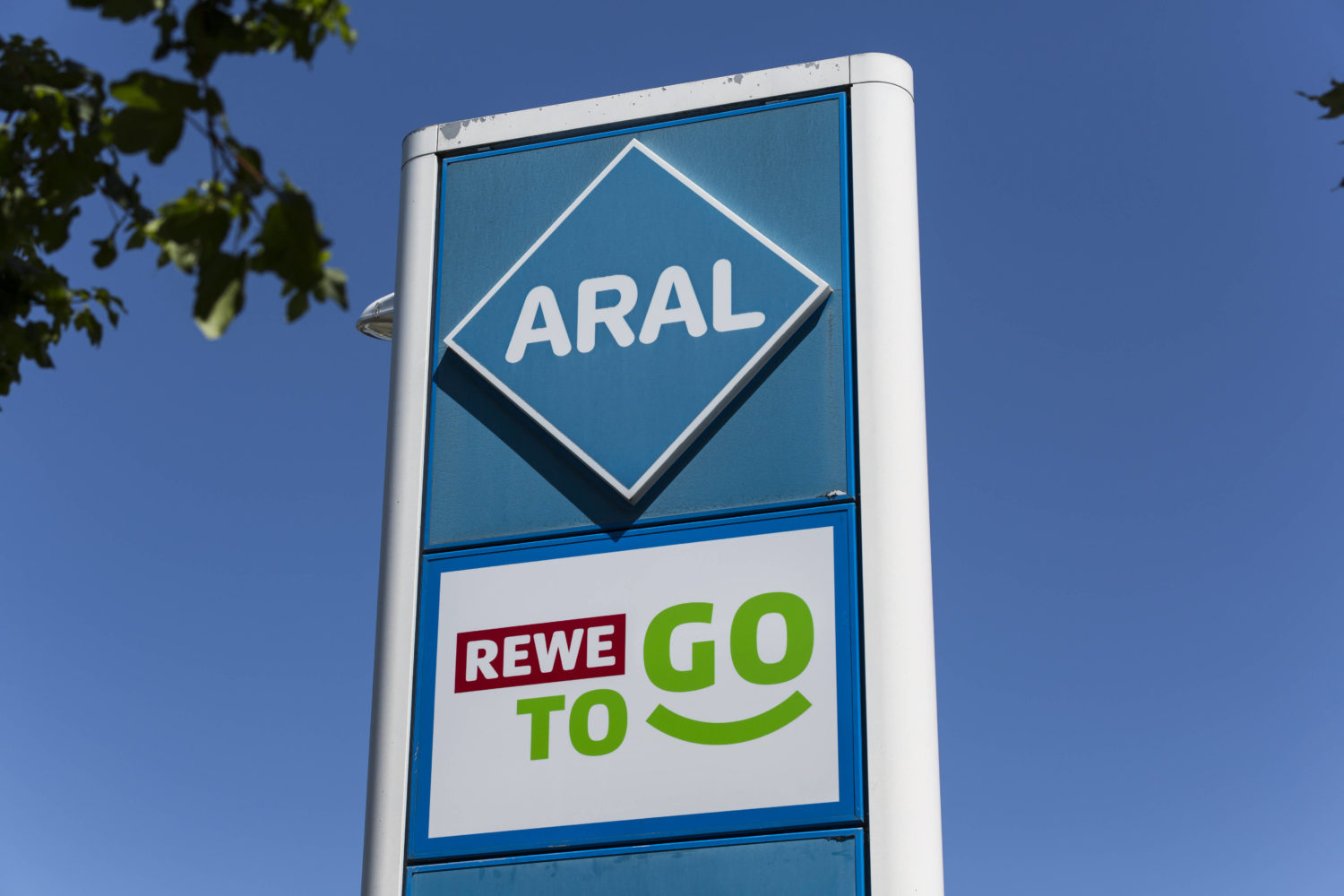 Rewe To Go an einer Aral-Tankstelle in Schöneberg. Wenn der Schnelltest im KitKat geht, warum nicht auch da? Foto: Imago Images/STPP 