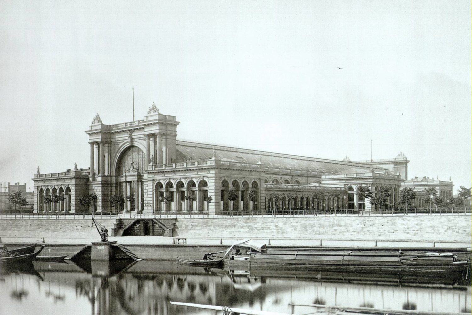 Lehrter Bahnhof um 1880. Foto: Hermann Rückwandt/Gemeinfrei
