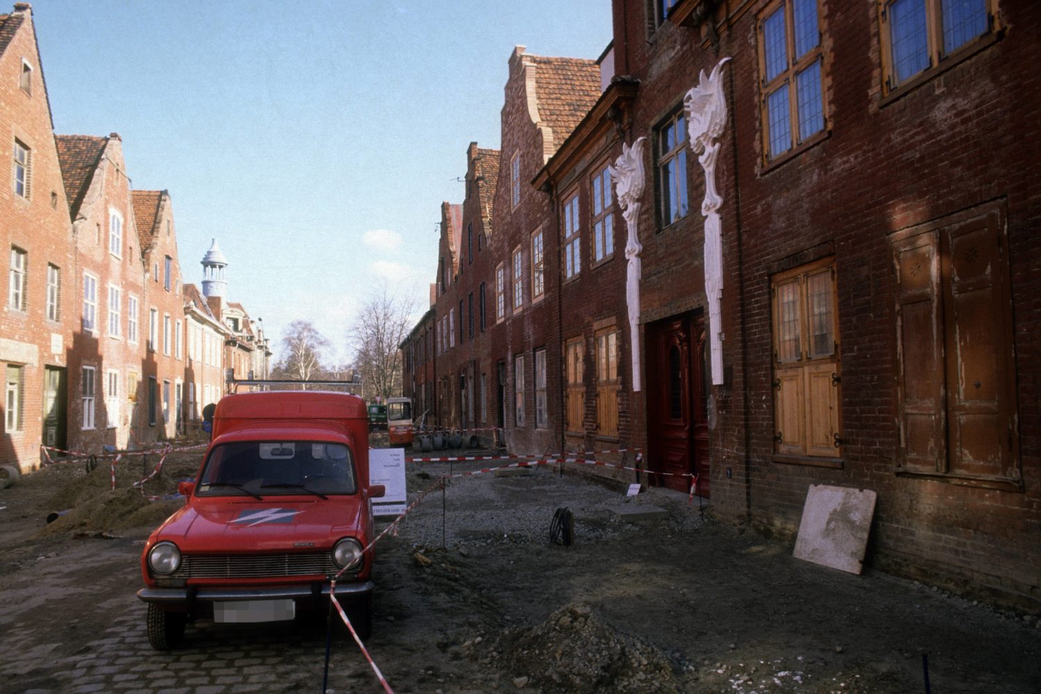 Sanierung im Holländischen Viertel, Februar 1993. Foto: Imago/Detlev Konnerth