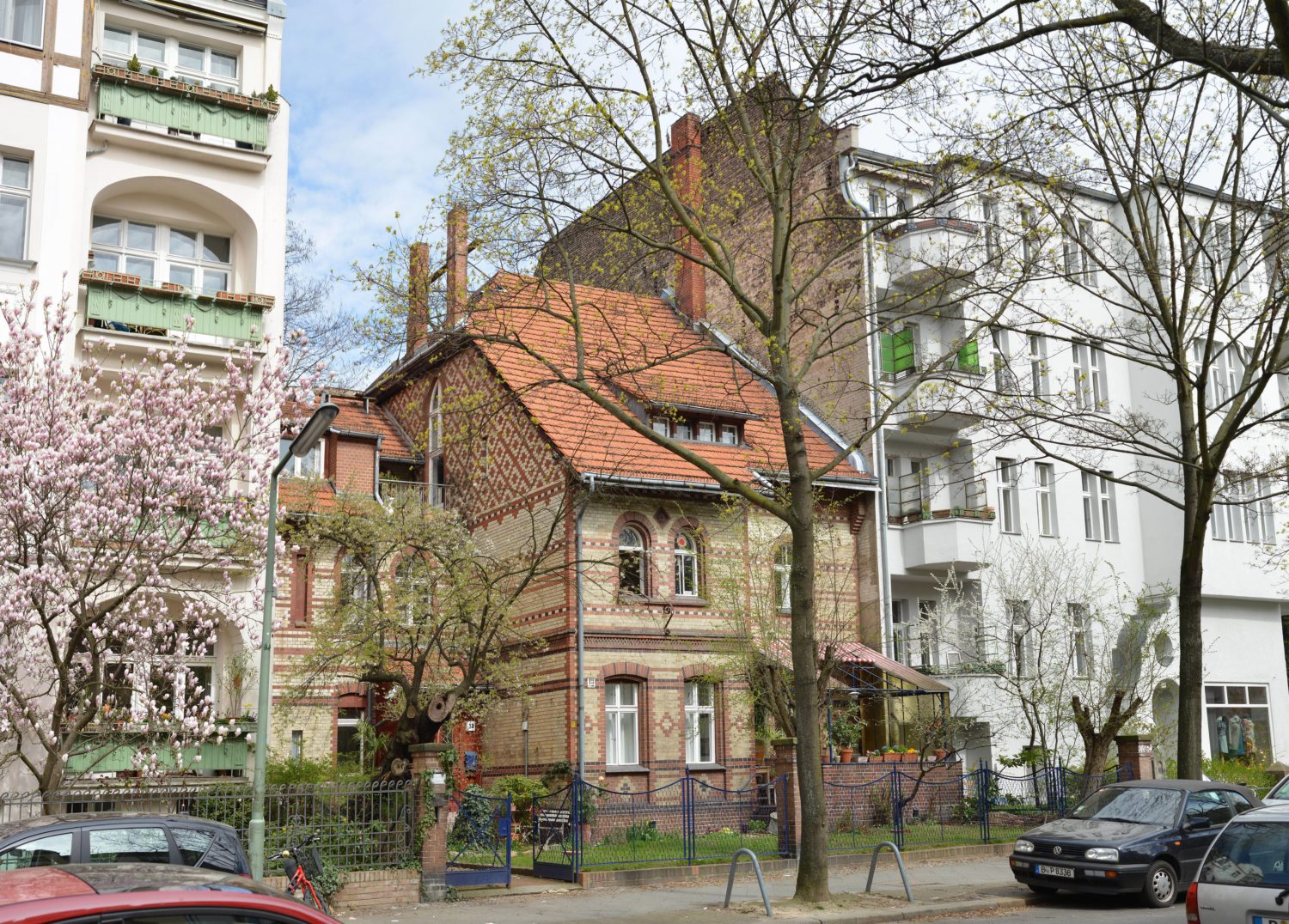 Ungewöhnliche Spaziergänge in Berlin: Wohnhaus von Günter Grass in der Niedstraße 13 in Friedenau. Foto: Imago/Schöning