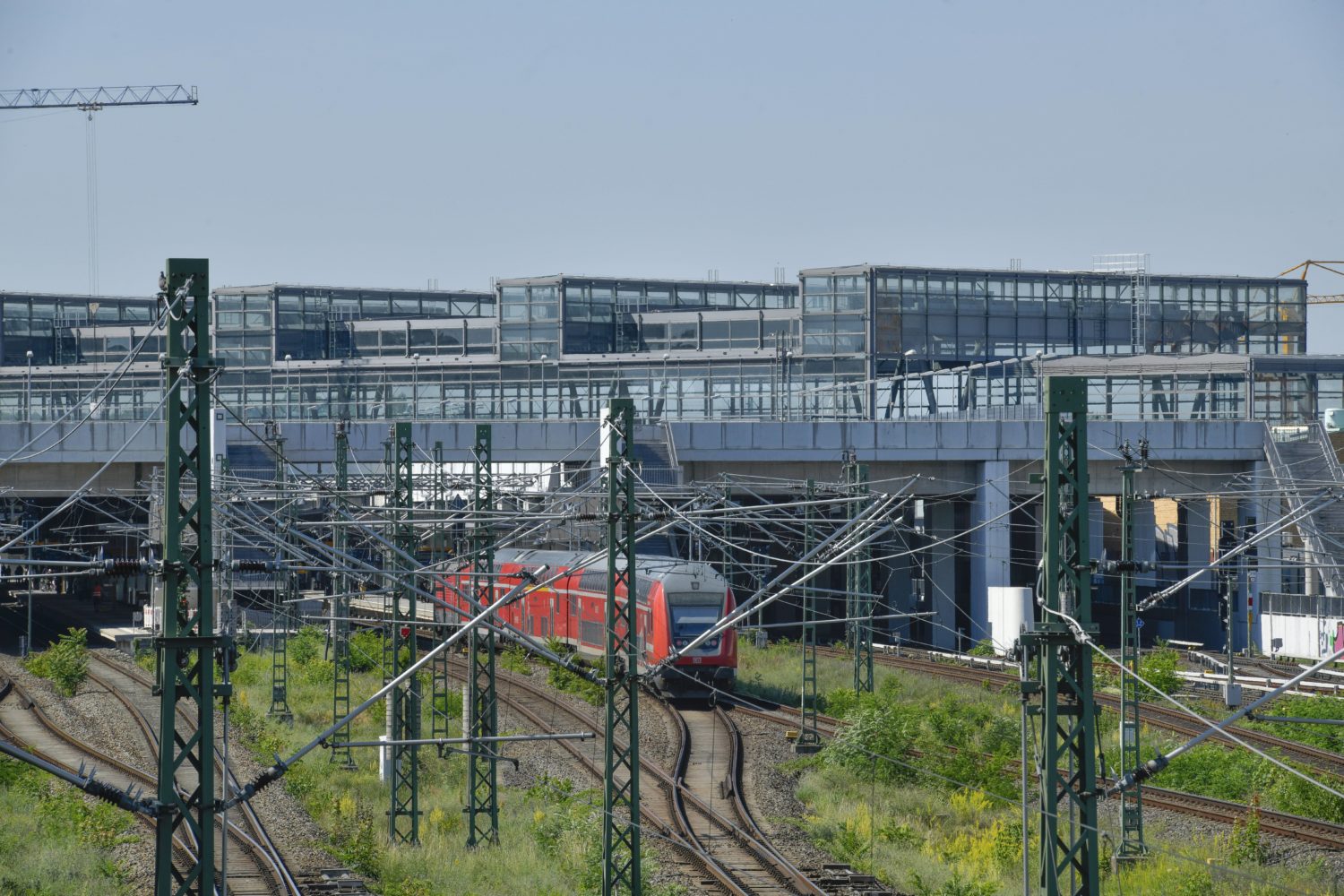 Regionalbahn am Südkreuz, dem zweitwichtigsten Fernbahnhof Berlins. Foto: Imago Images/Schöning