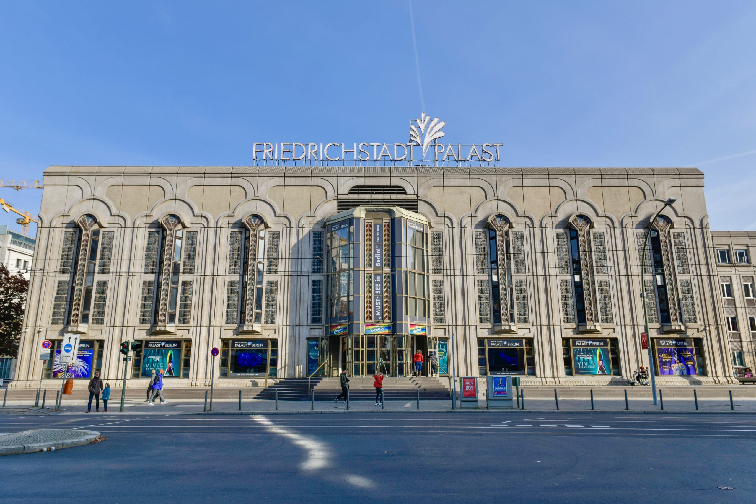 Der Friedrichstadt-Palast steht seit 2020 unter Denkmalschutz. Foto: Imago/Schöning