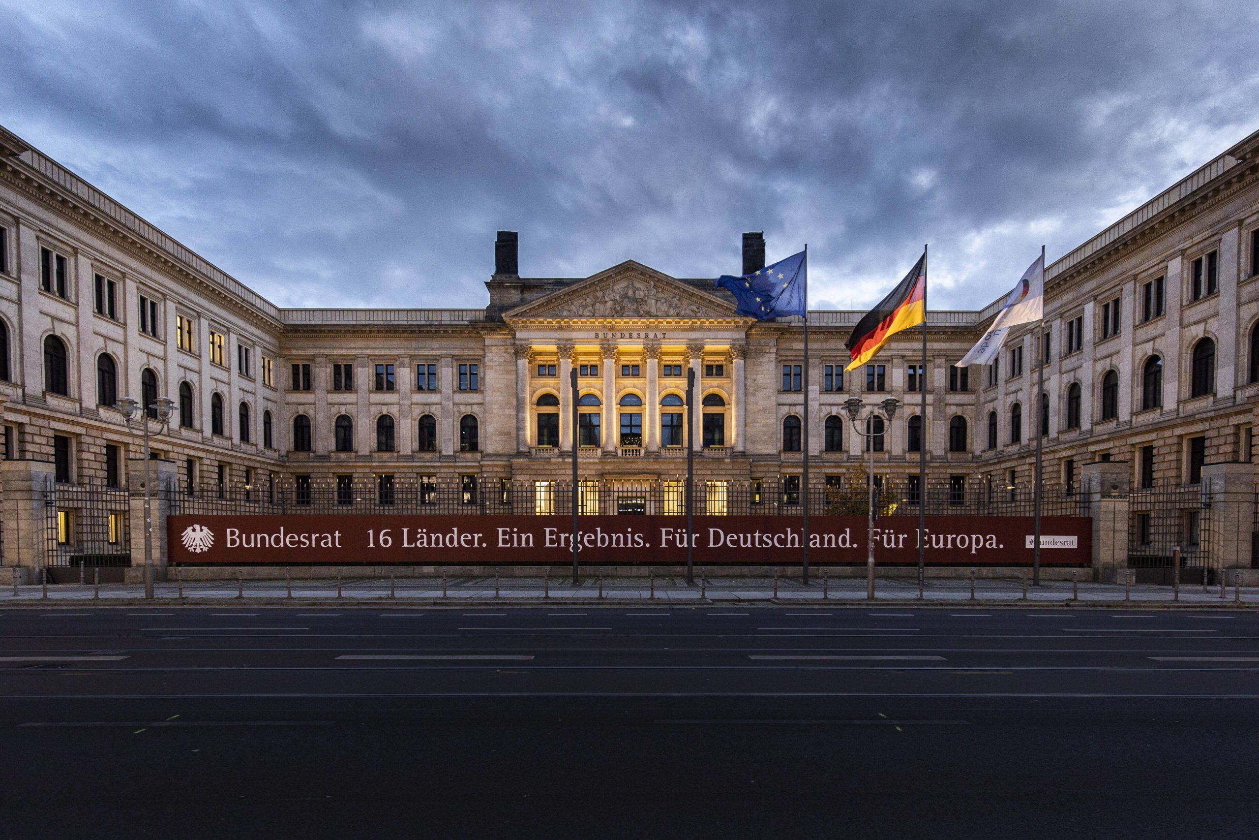 Regierungsviertel Berlin: Der Bundesrat residiert in Berlin im historischen Preußischen Herrenhaus. Foto: Imago/Florian Gärtner/photothek.net