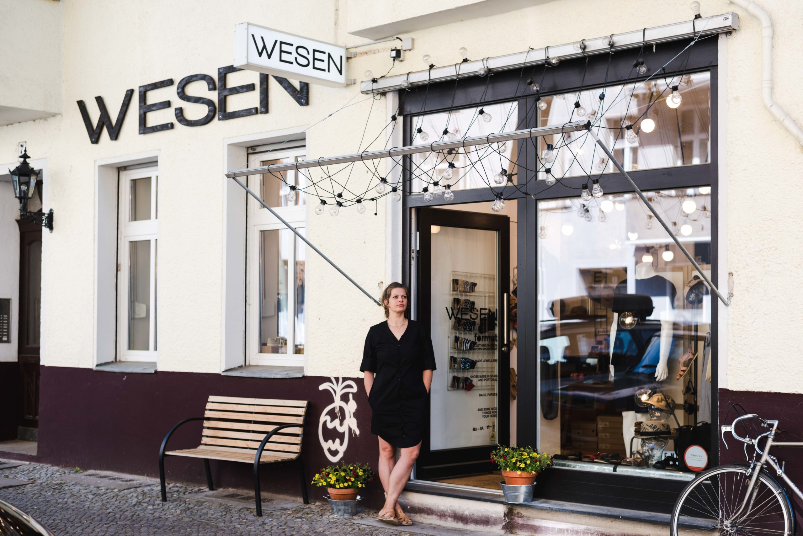 Weserstraße Berlin Mareike Ulman kreiert für ihren Laden Wesen auch selbst vegane Kleidung – cleane, saisonunabhängige Schnitte sind ihr Markenzeichen.