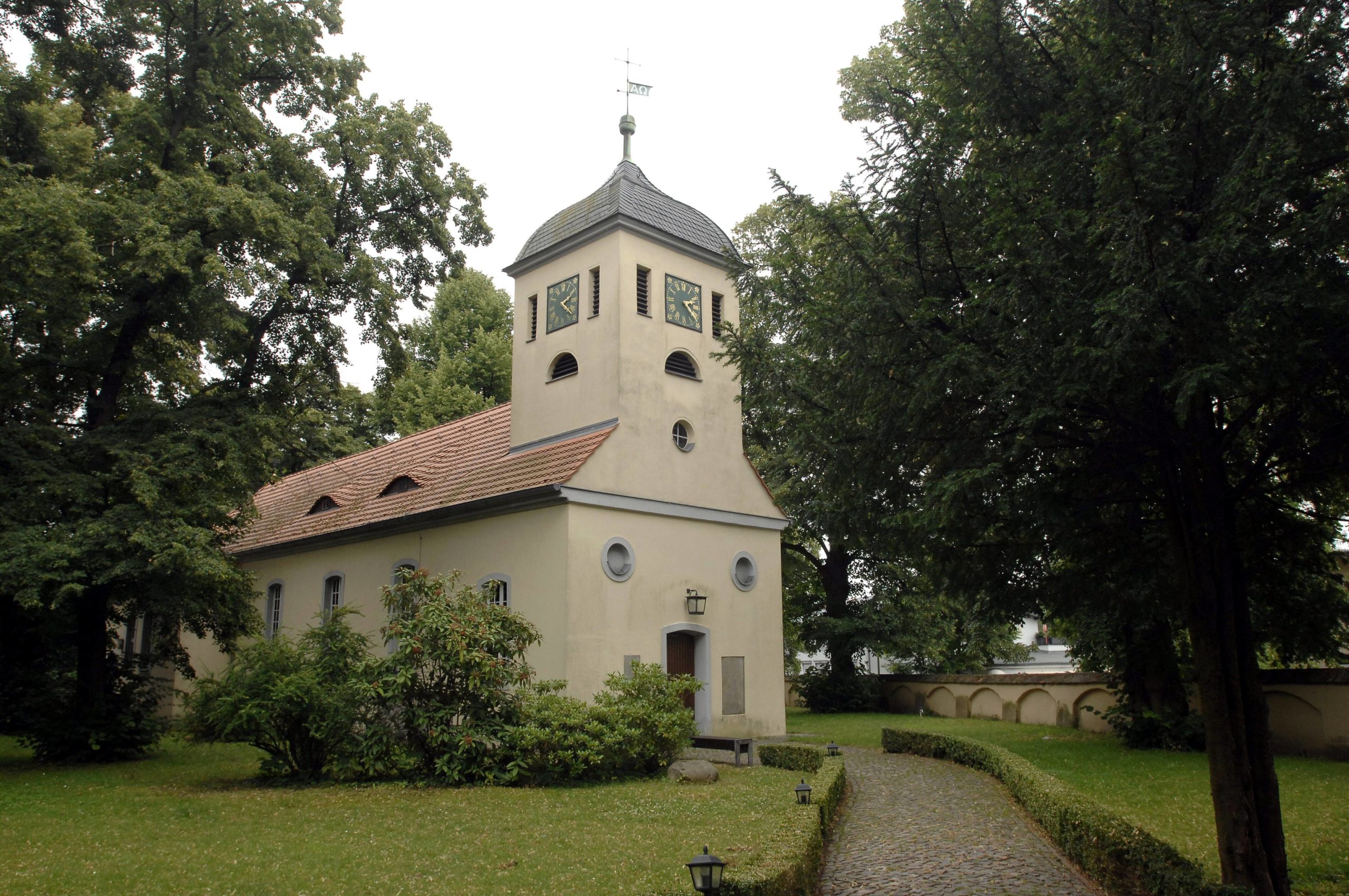 Dorfkirche in Kladow. Foto: Imago/Joachim Schulz