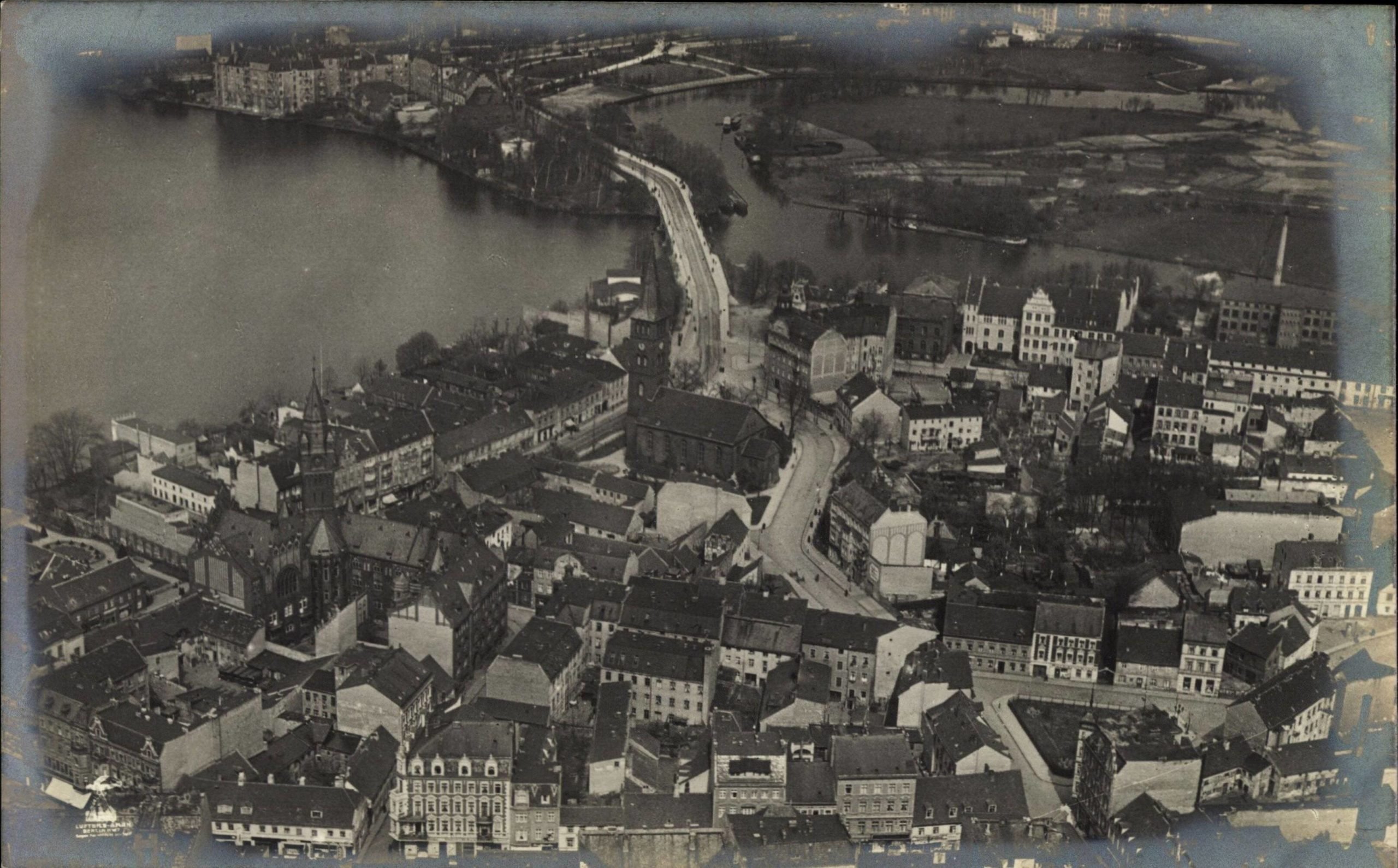 Historical aerial photos of Berlin: Old town Köpenick in the 1930s.  Photo: Imago/Arkivi