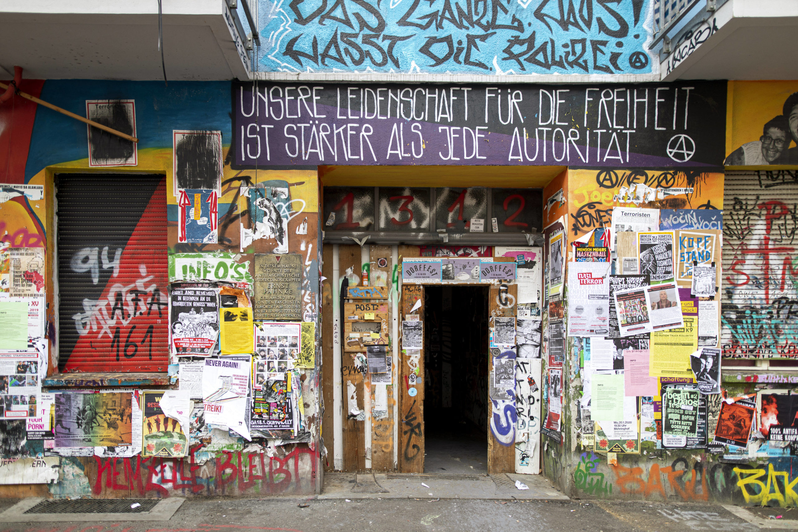 Besetztes Haus in der Rigaer Straße. Foto: Imago/Jannis Große