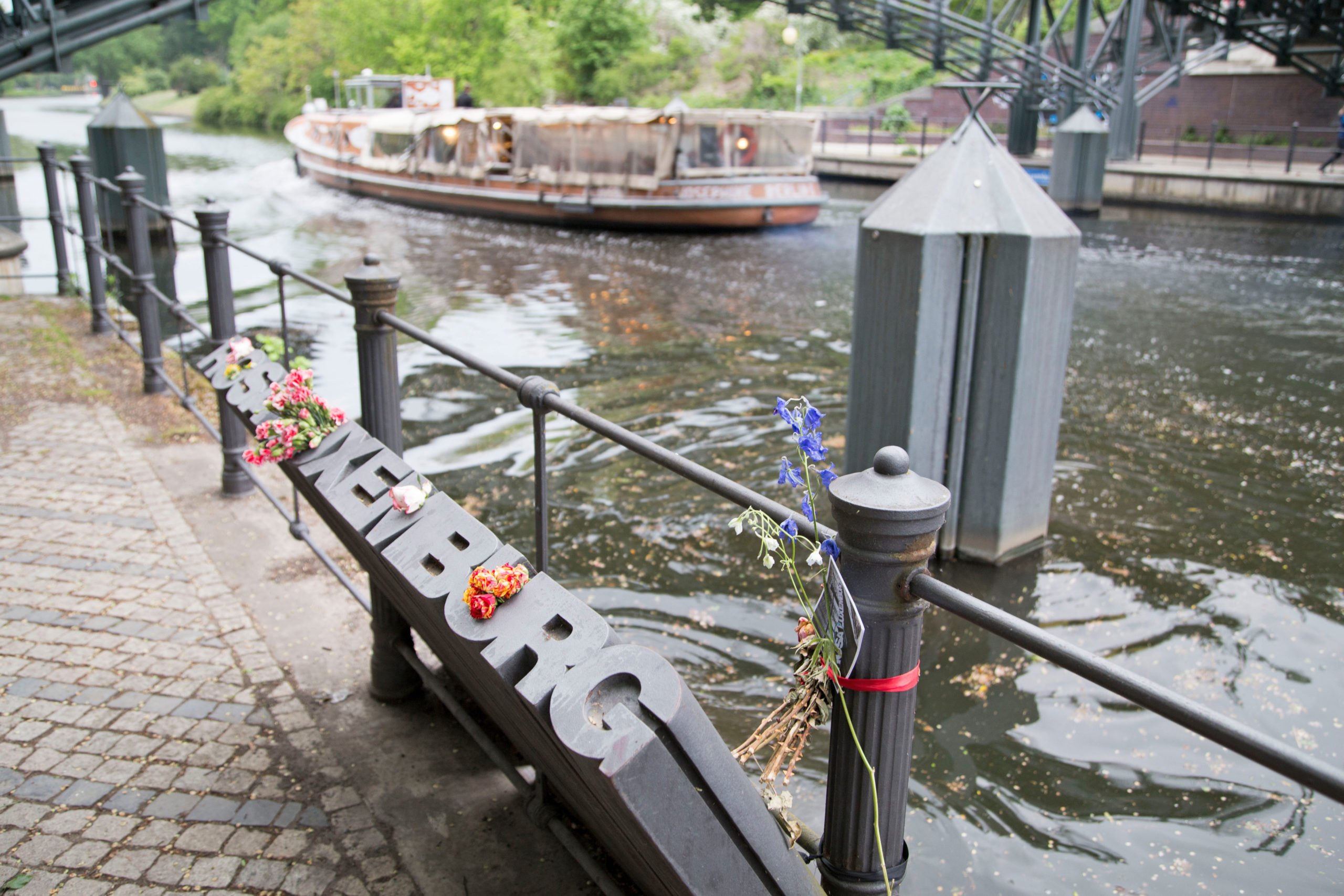 Ein Denkmal am Ufer des Landwehrkanals erinnert an die Ermordung von Rosa Luxemburg im Januar 1919. Foto: Rosa-Luxemburg-Stiftung/Erwin Heil/CC-BY 4.0