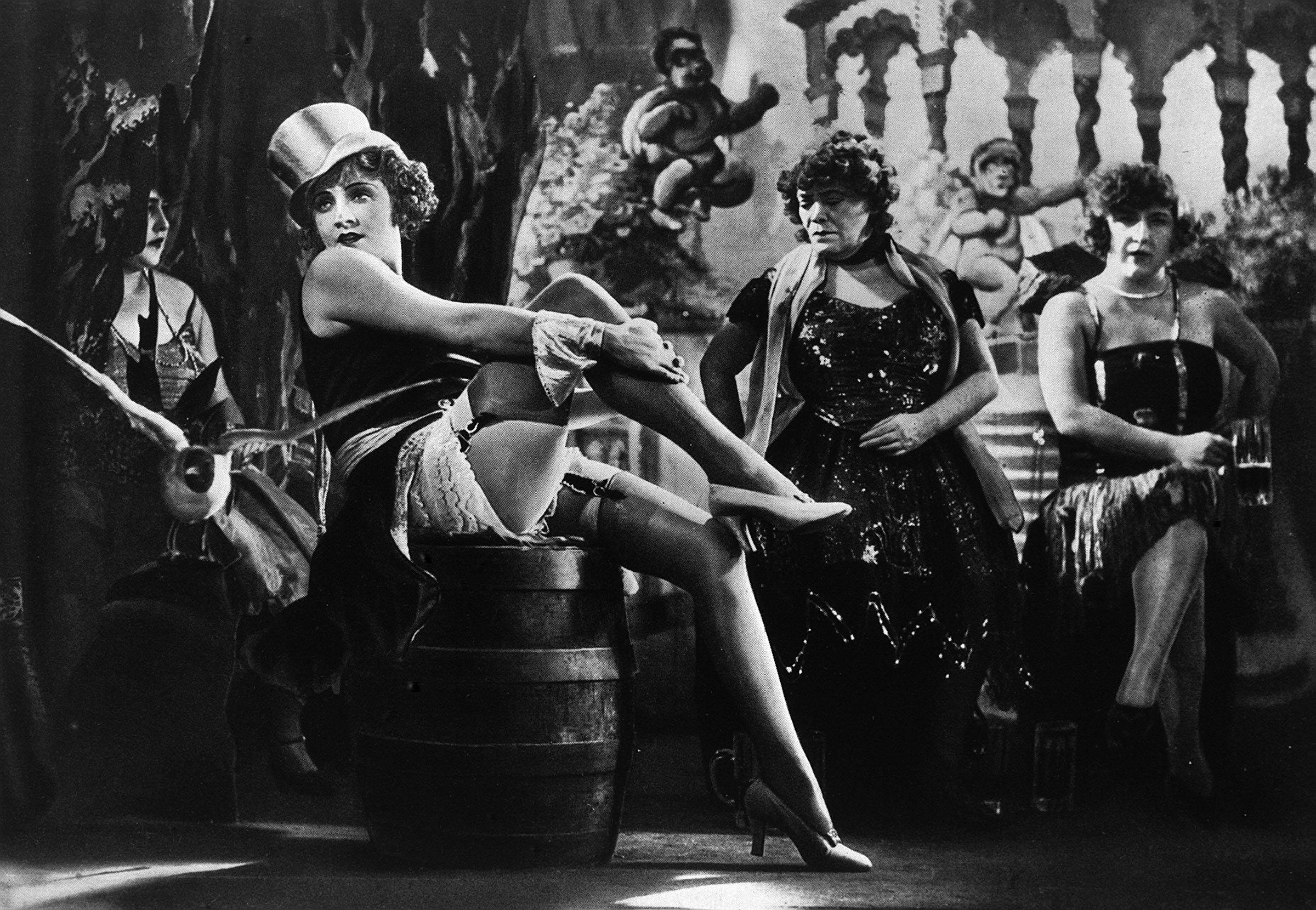 Marlene Dietrich in "Der blaue Engel" (1930). Foto: imago/United Archives
