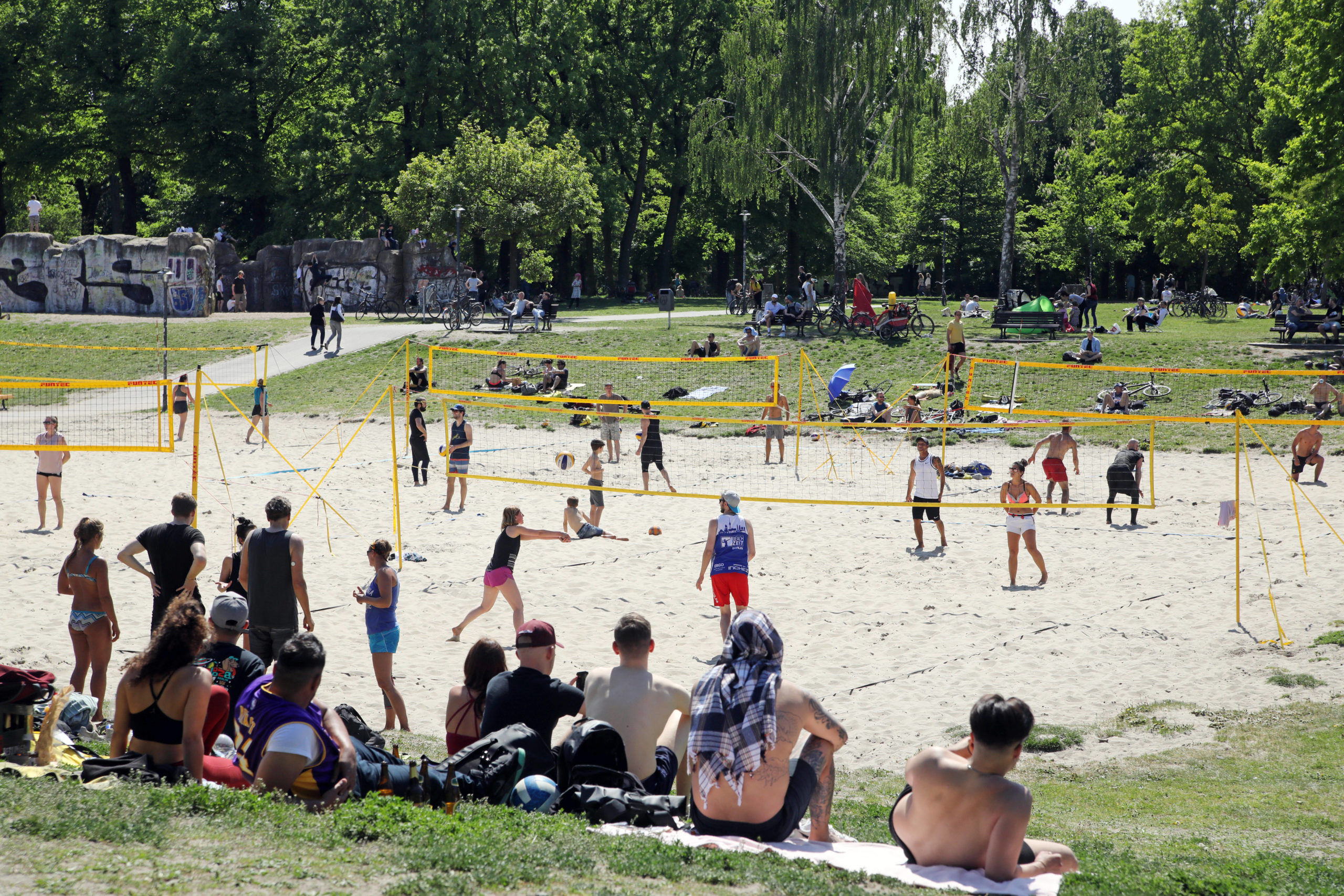 Beachvolleyballspielen in Berlin: Volkspark Friedrichshain 