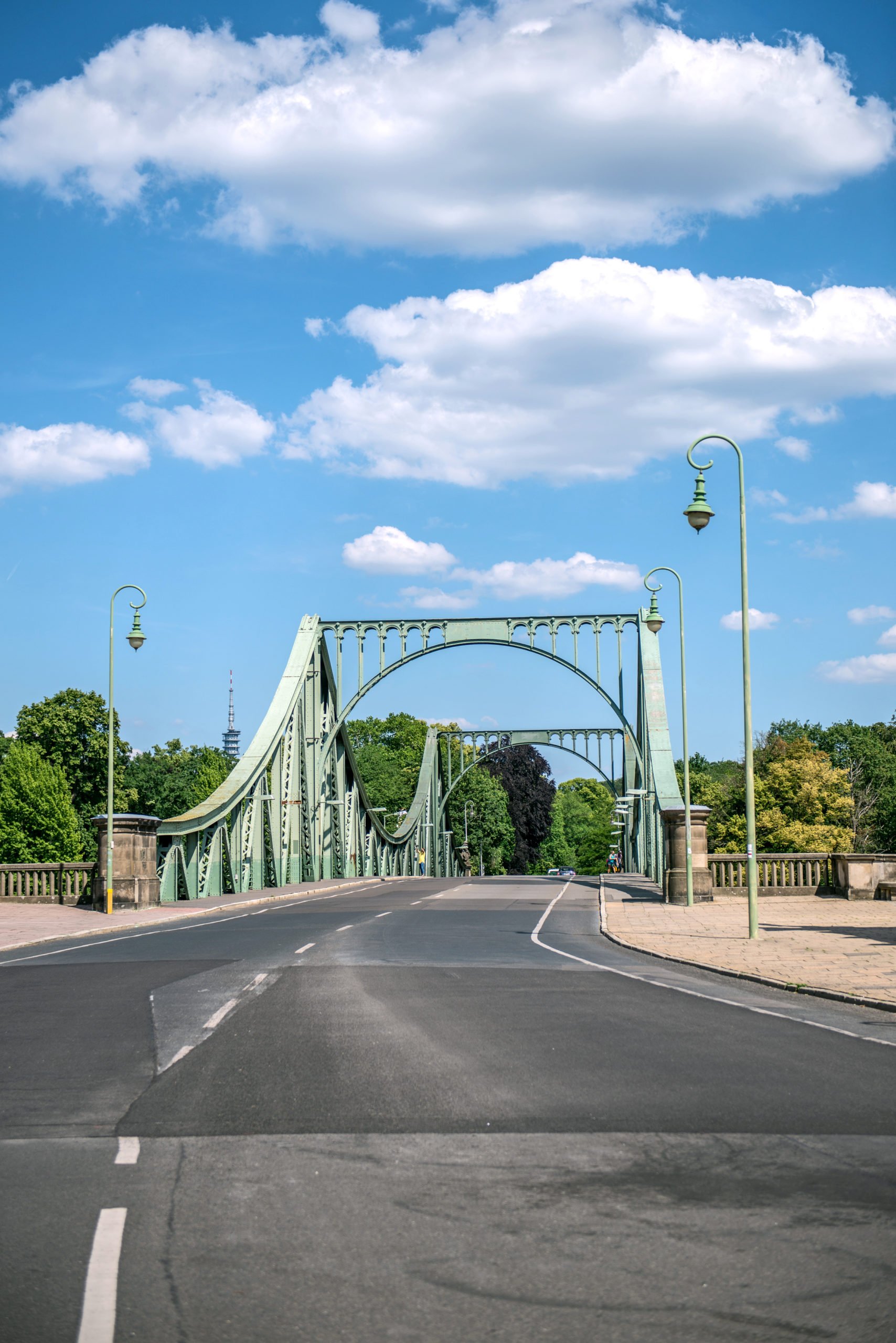 Die Glienicker Brücke zählt zum UNESCO-Welterbe. Foto: F. Anthea Schaap