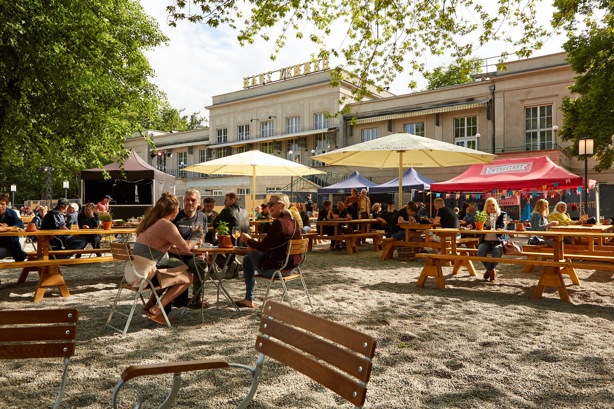 Sommerstimmung in Berlins Ausflugslokal Nummer 1: das Zenner lädt an warmen Tagen zum Verweilen ein