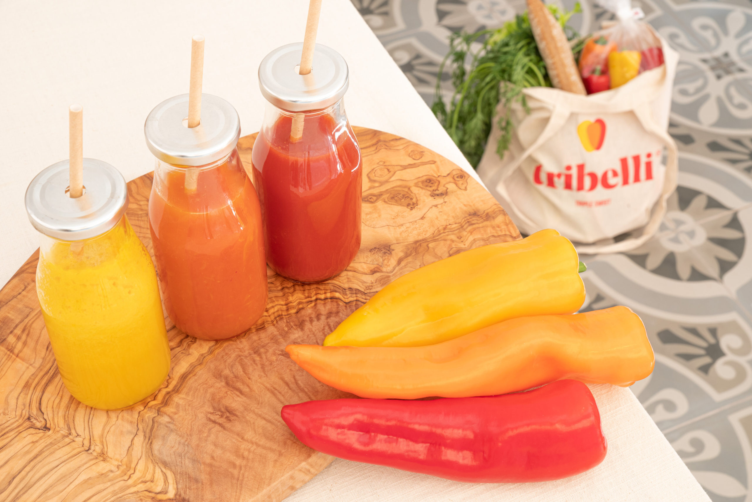 Die süßen Tirbelli Paprika sind auch ideal für Smoothies. Foto: Reto Halme