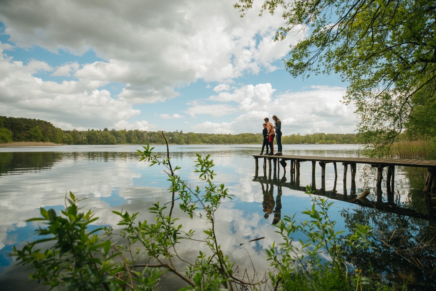 Familie Marquardt genießt die Erlebnisse in Brandenburg. Foto: TMB-Fotoarchiv/Julia Nimke