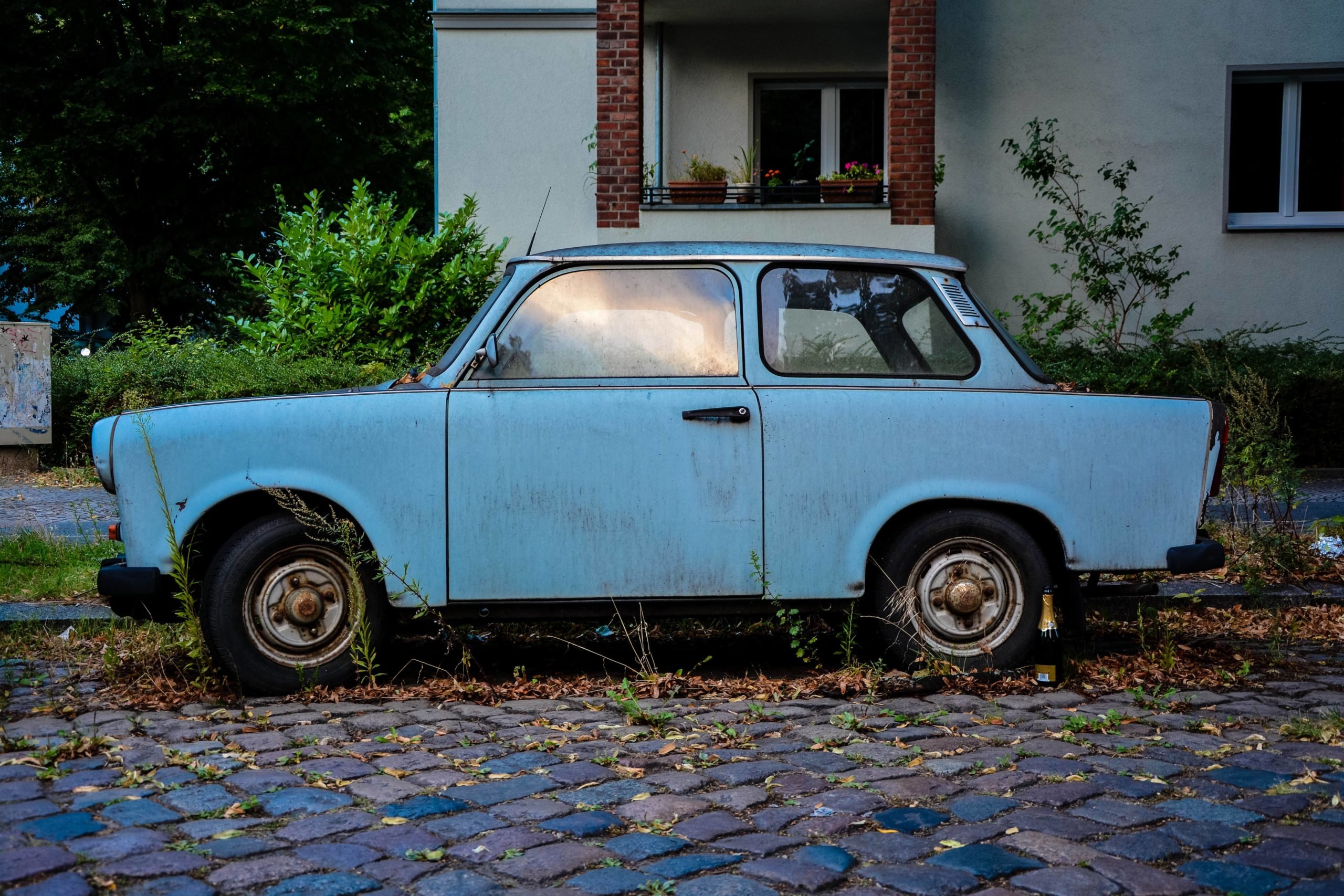 Oldtimer in Berlin: Trabant in Prenzlauer Berg. Foto: Imago/Snapshot-photography/K.C.Kompe