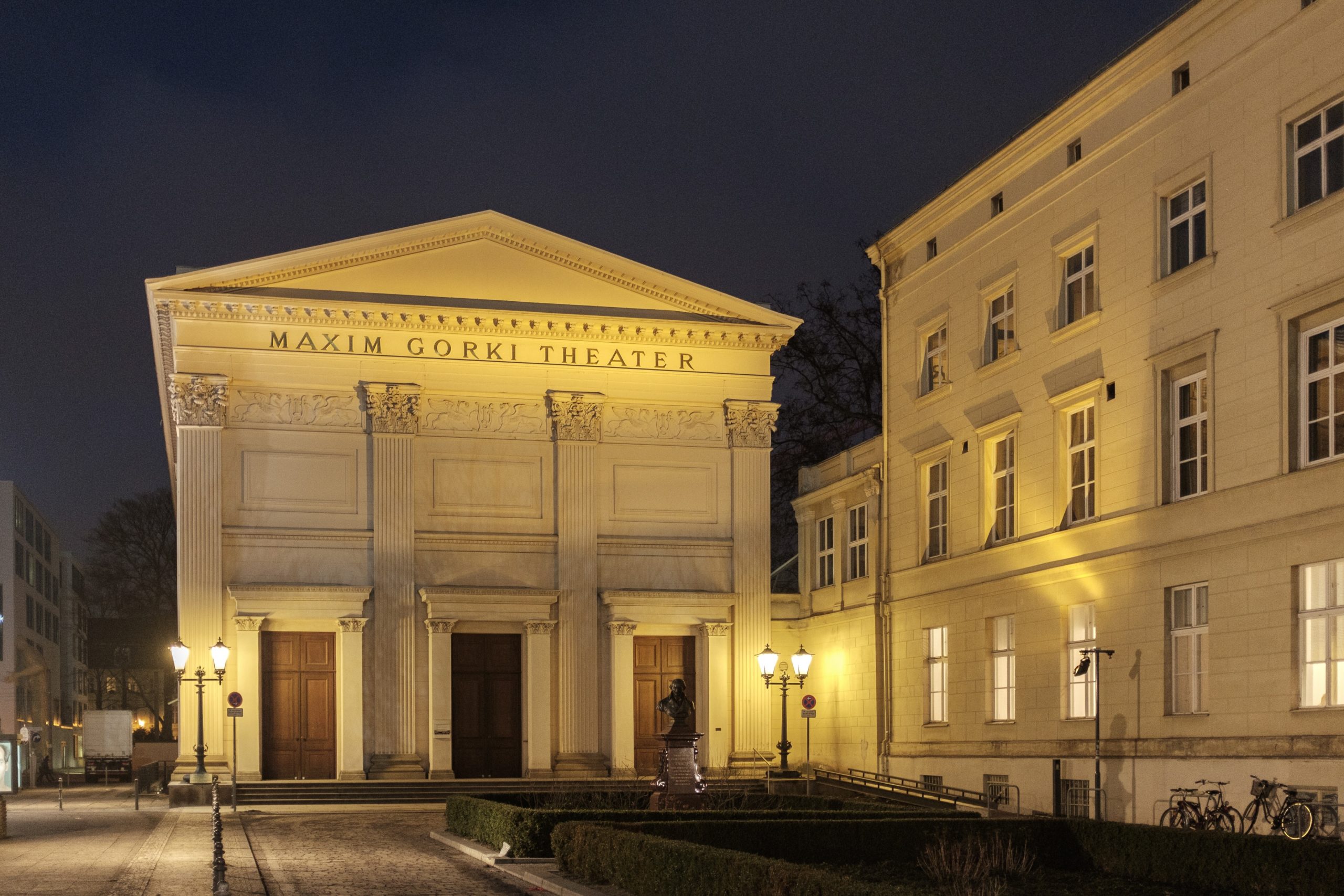 Das wichtigste Berliner Theater für die migrantische Community ist das Maxim Gorki. Foto: Imago/agefotostock
