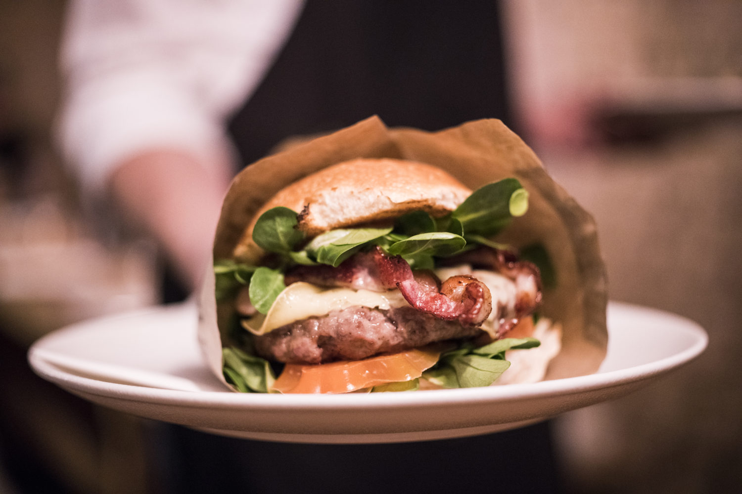 die besten Burger in Berlin Bestes Dry-Age-Beef gibt’s bei Kumpel & Keule.