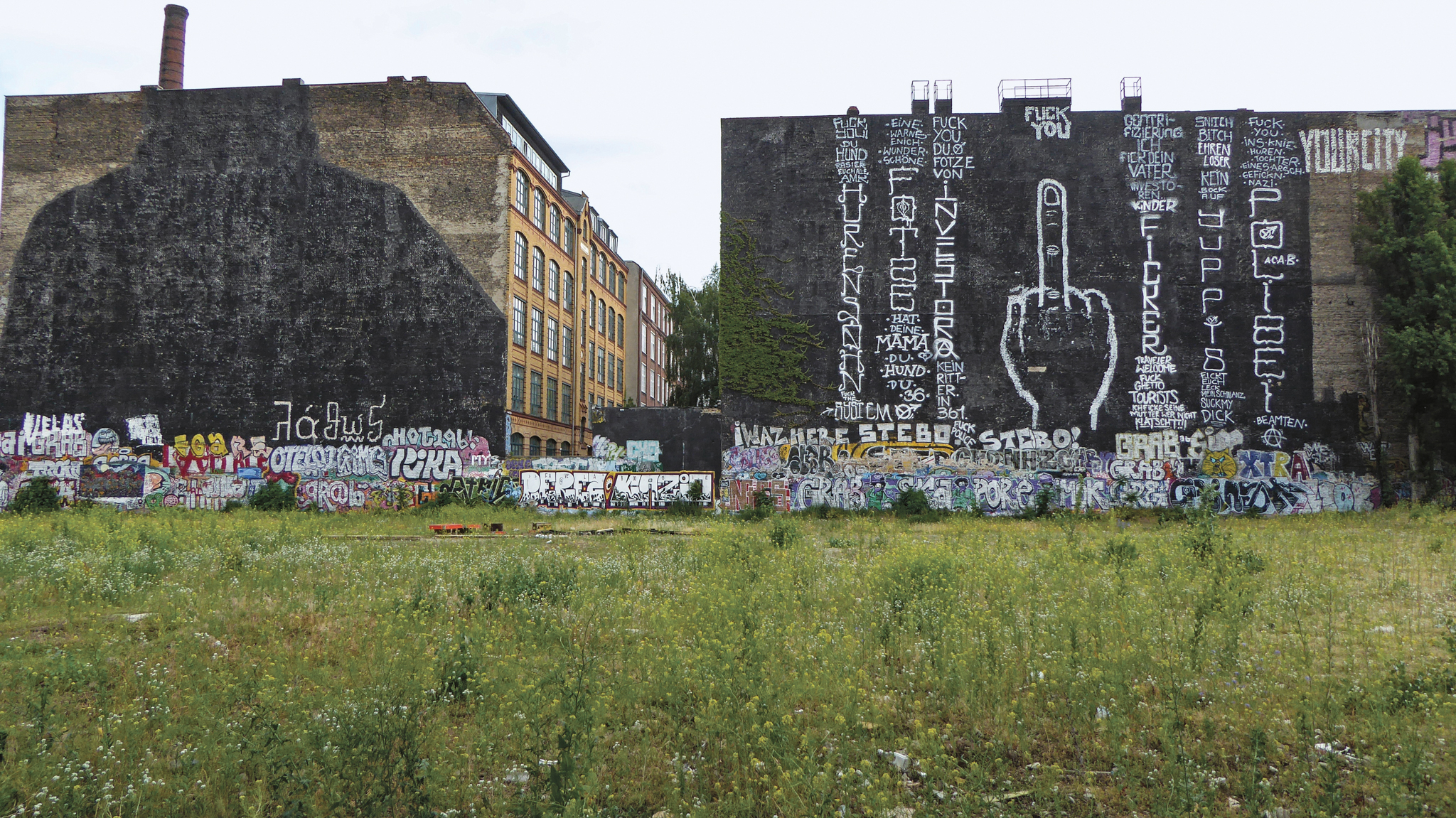 Vanishing Berlin - Cuvry-Brache, Kreuzberg, 2010 – 2019 "Vanishing Berlin: In der Zwischenzeit – For the Time Being" (Edition Braus). Foto: Alexander Steffen 