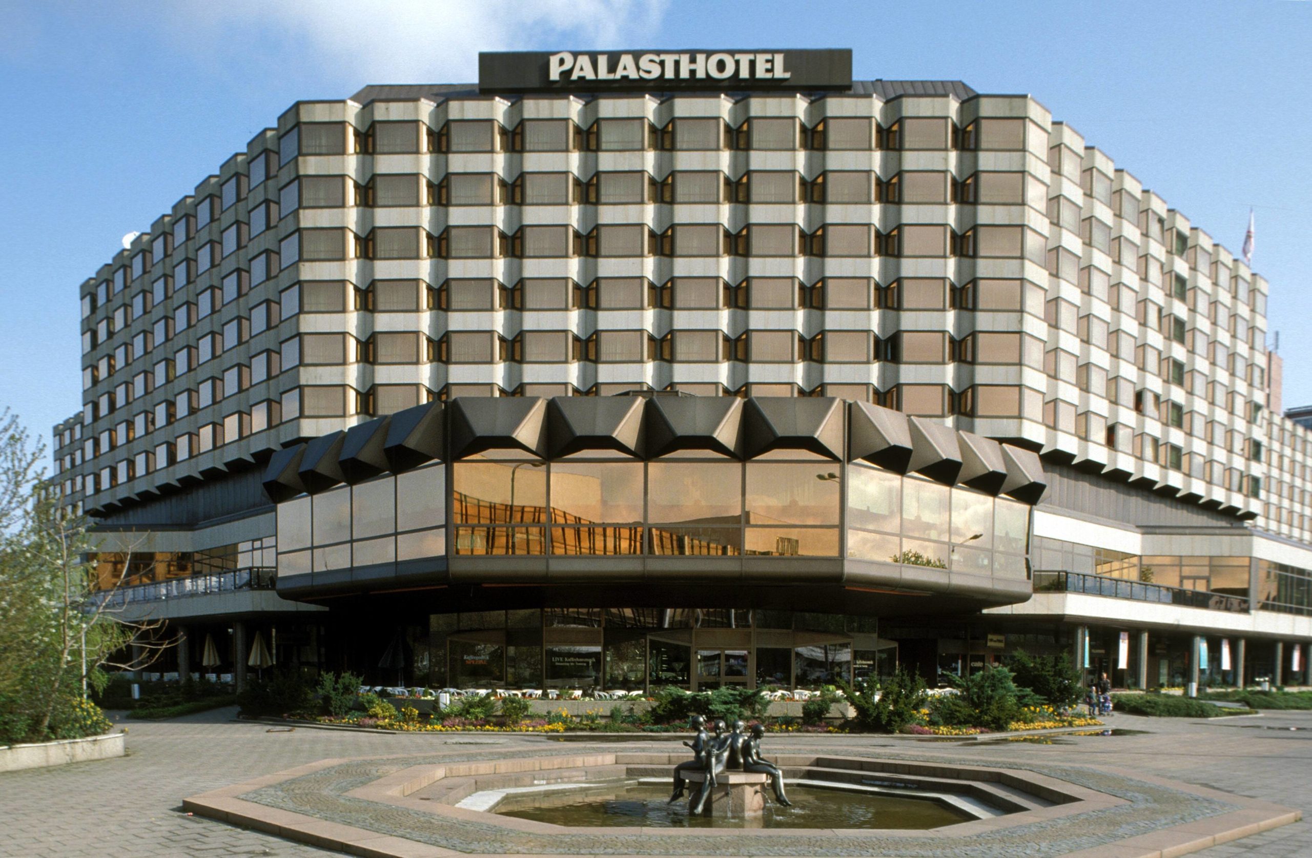 Das heute nicht mehr existierende Palasthotel. Foto: Imago/Stana