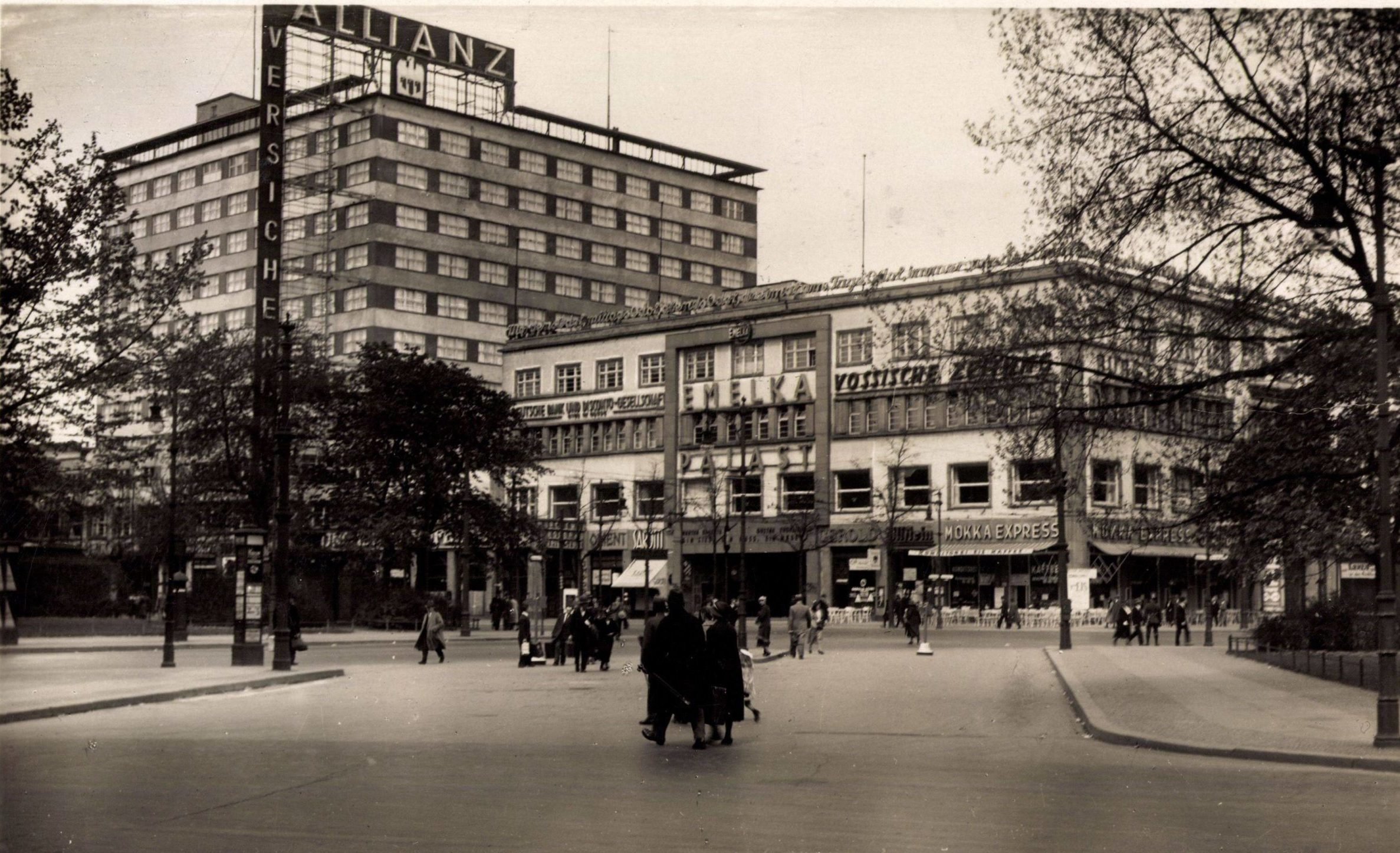 Berlin im Dritten Reich: Das Europahaus in der Stresemannstraße, 1933. Foto: Imago/Arkivi
